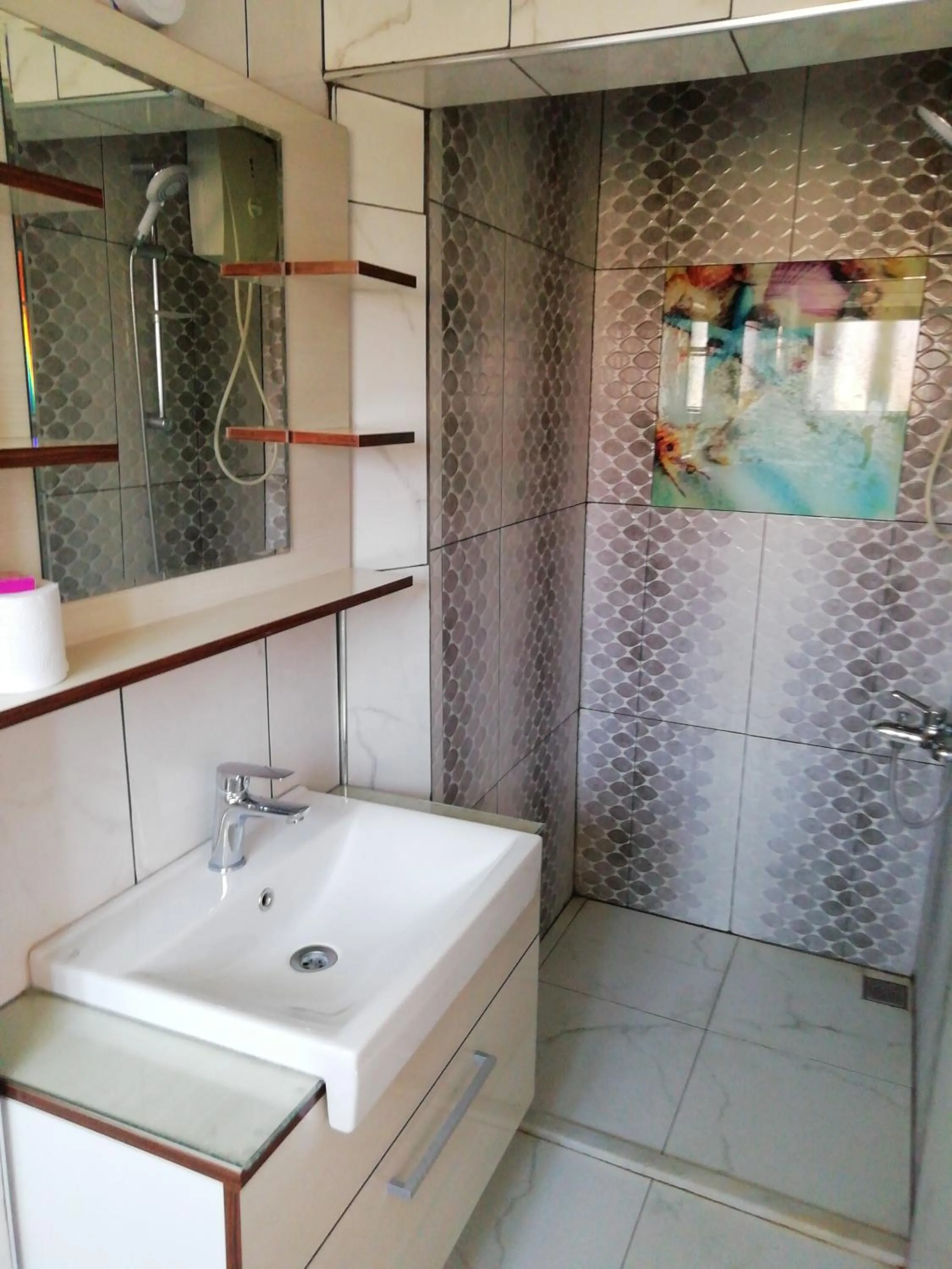 Shower in Erkal Pension