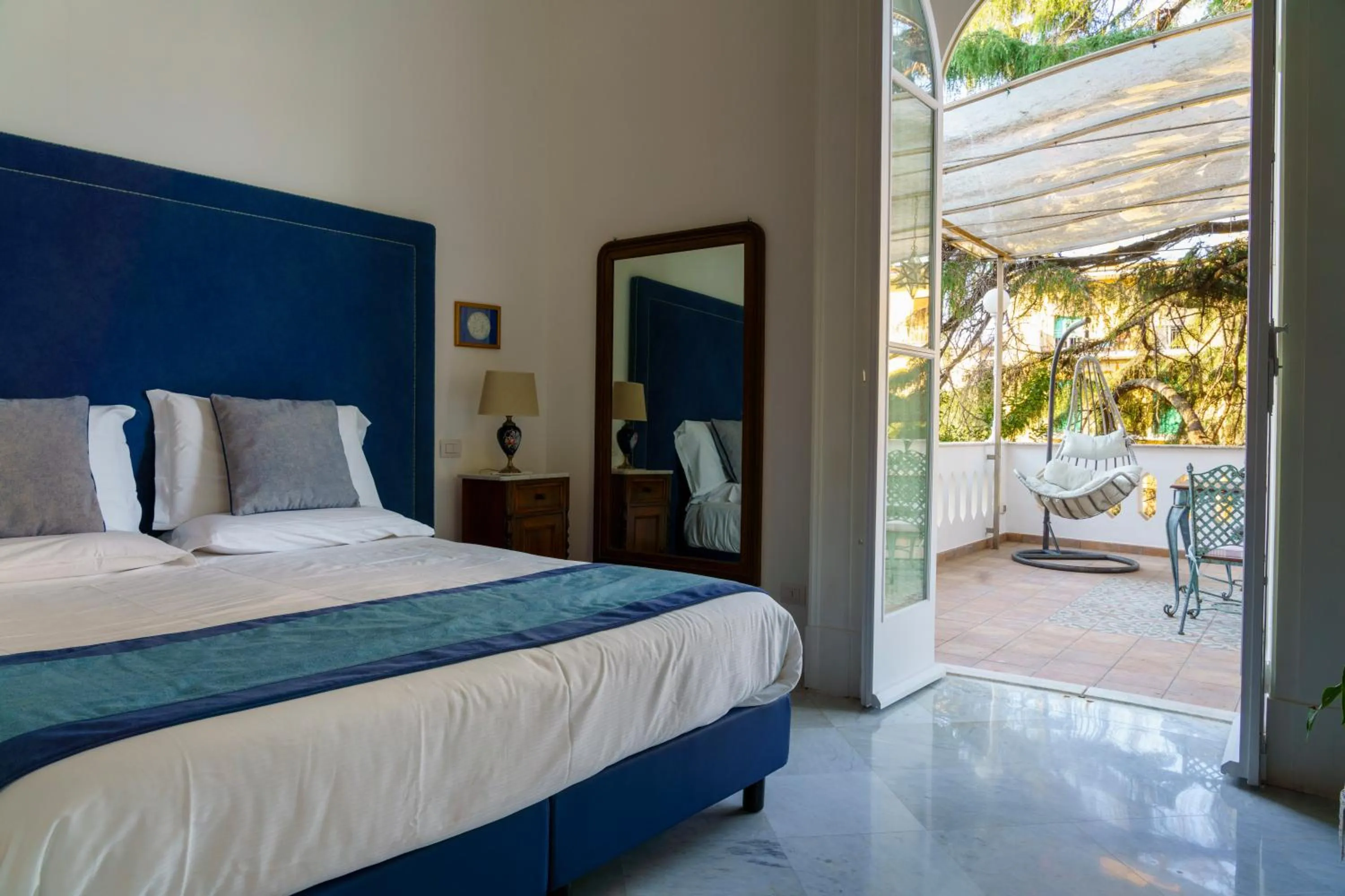 Photo of the whole room in Villa Manning Relais