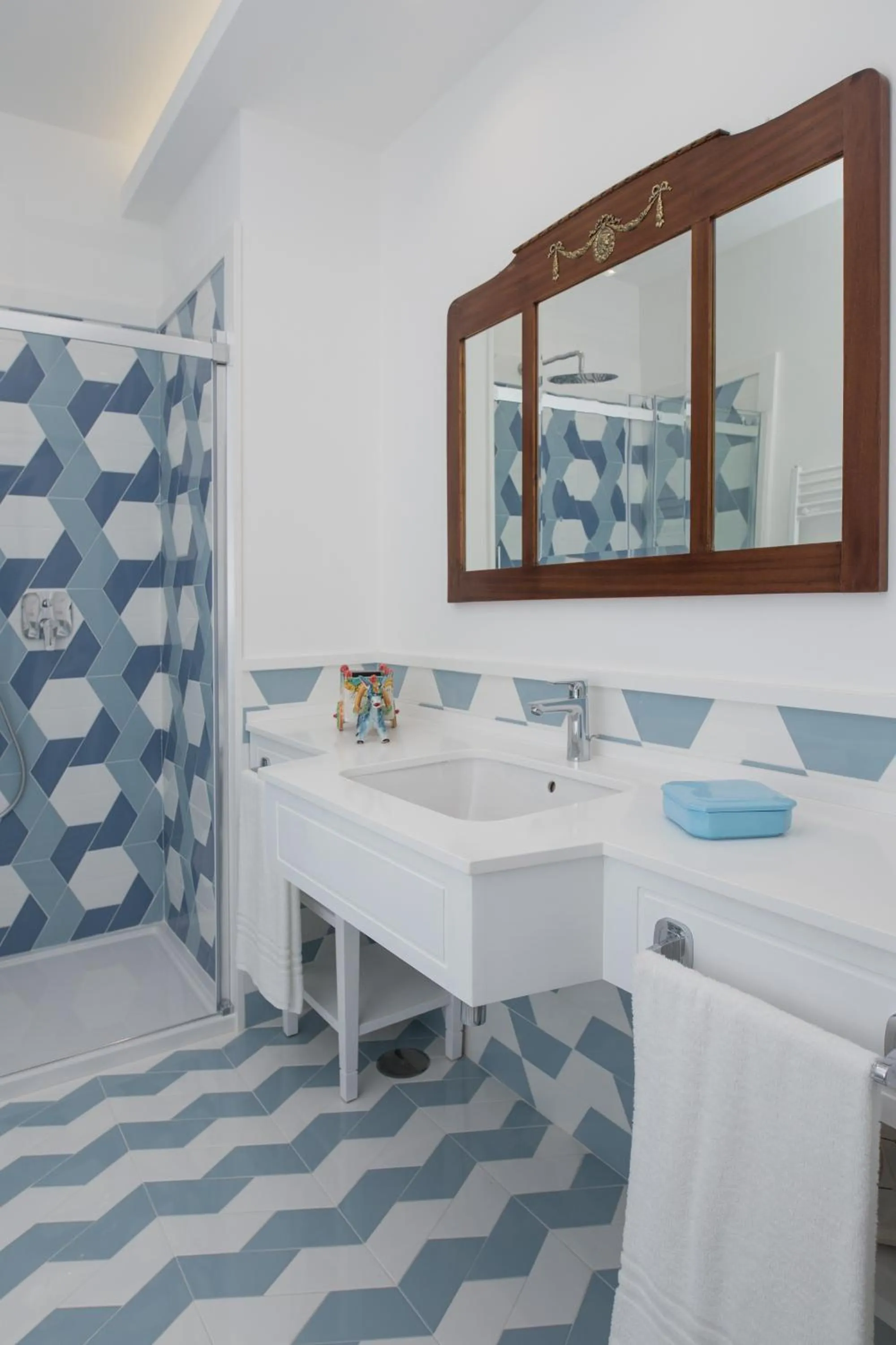 Shower in Villa Manning Relais