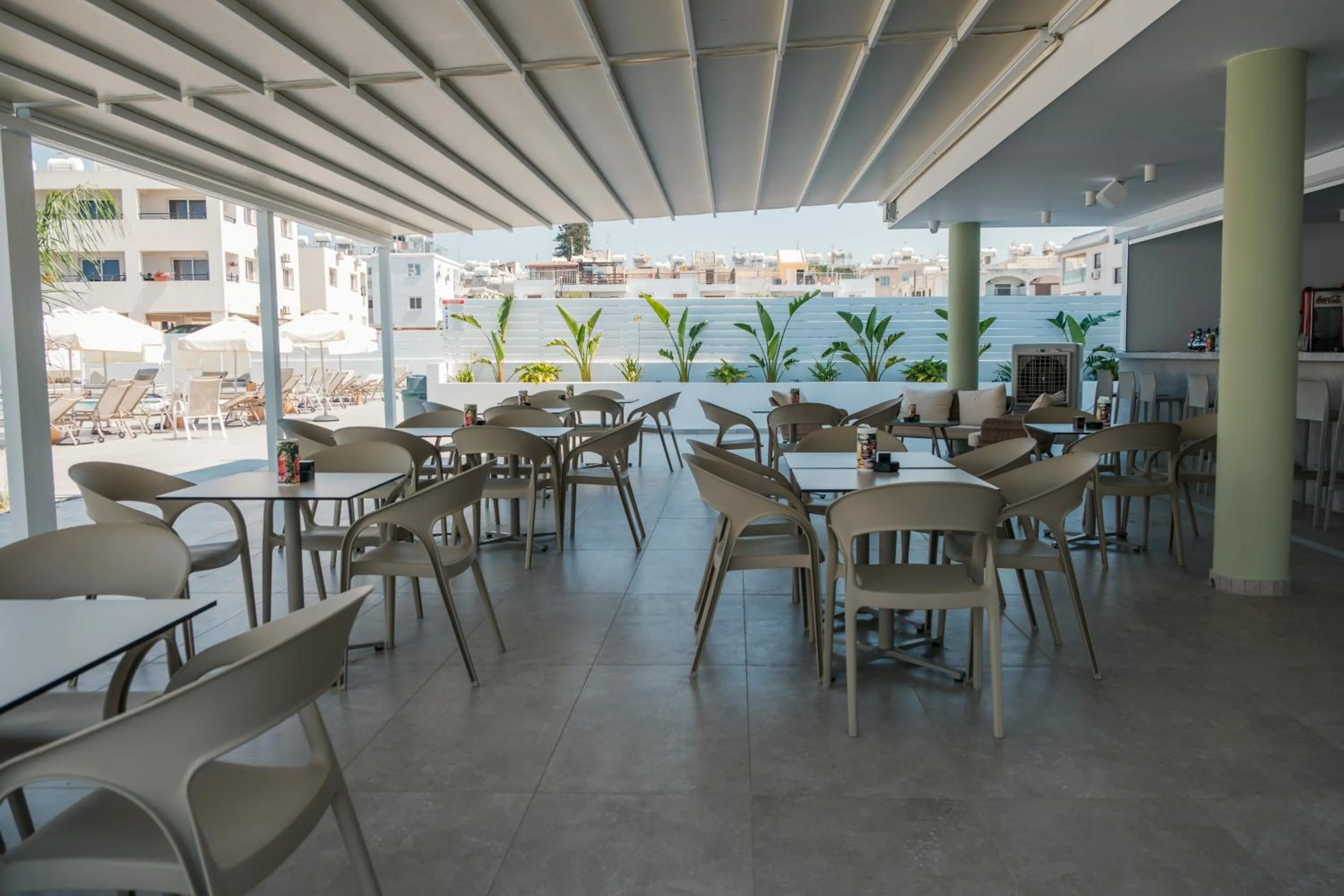 Restaurant/places to eat in Abacus Suites