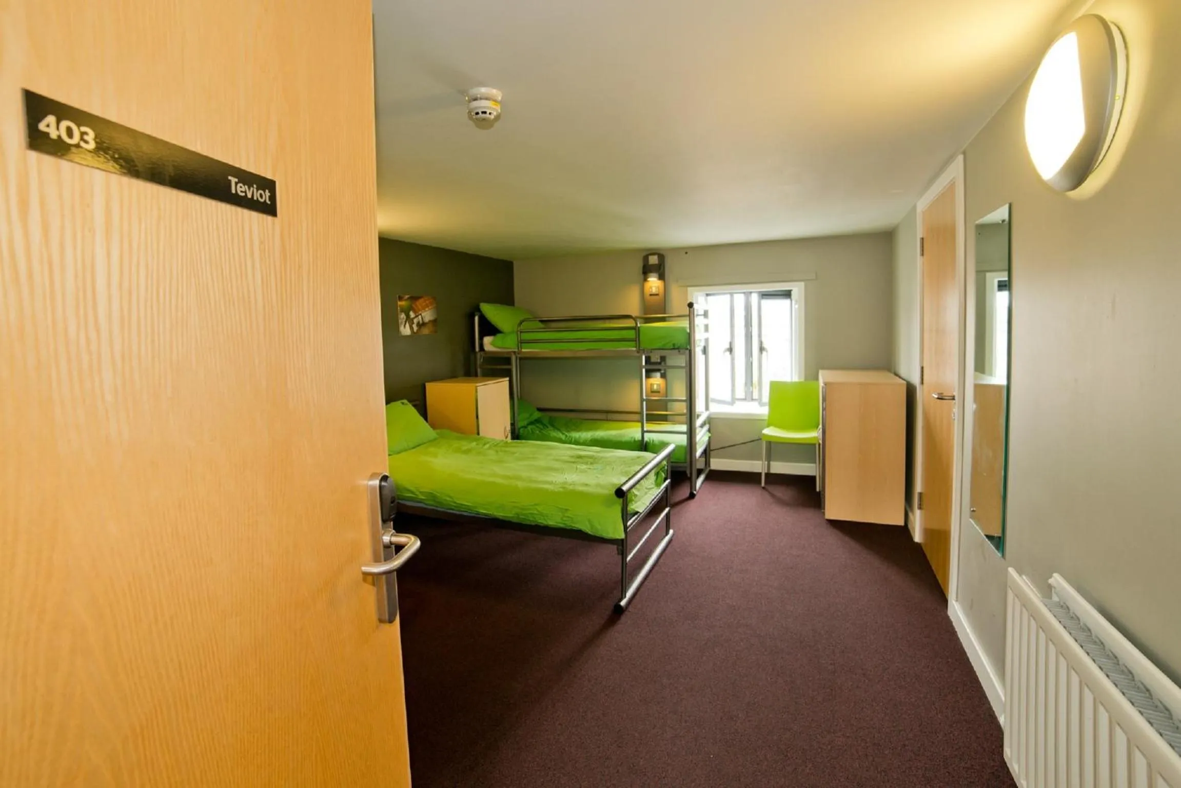 bunk bed, Bed in YHA Berwick
