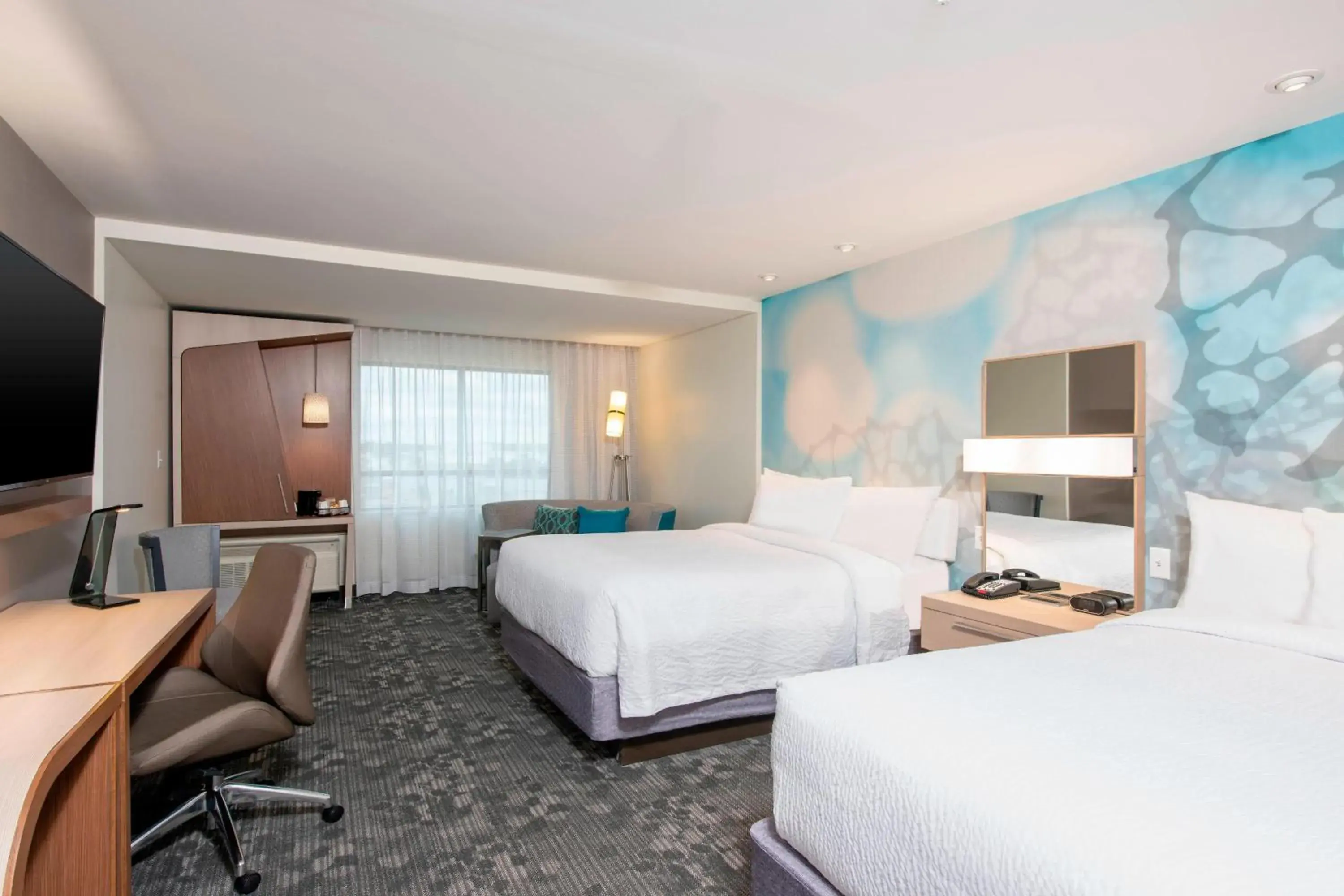 Double Queen Room in Courtyard by Marriott Cleveland Elyria Double Queen Room in Courtyard by Marriott Cleveland Elyria