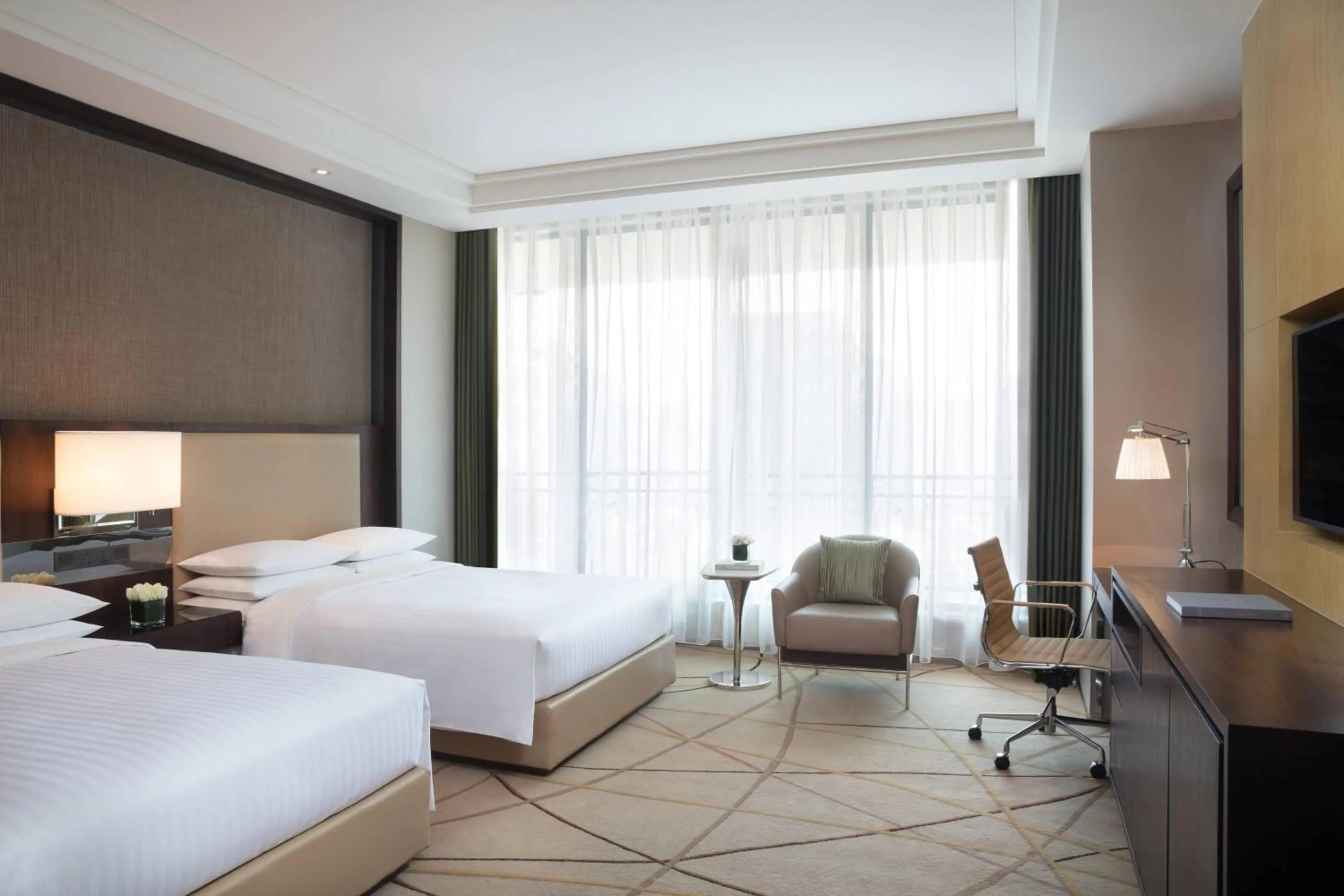 Photo of the whole room, Bed in Courtyard by Marriott Shanghai Changfeng Park