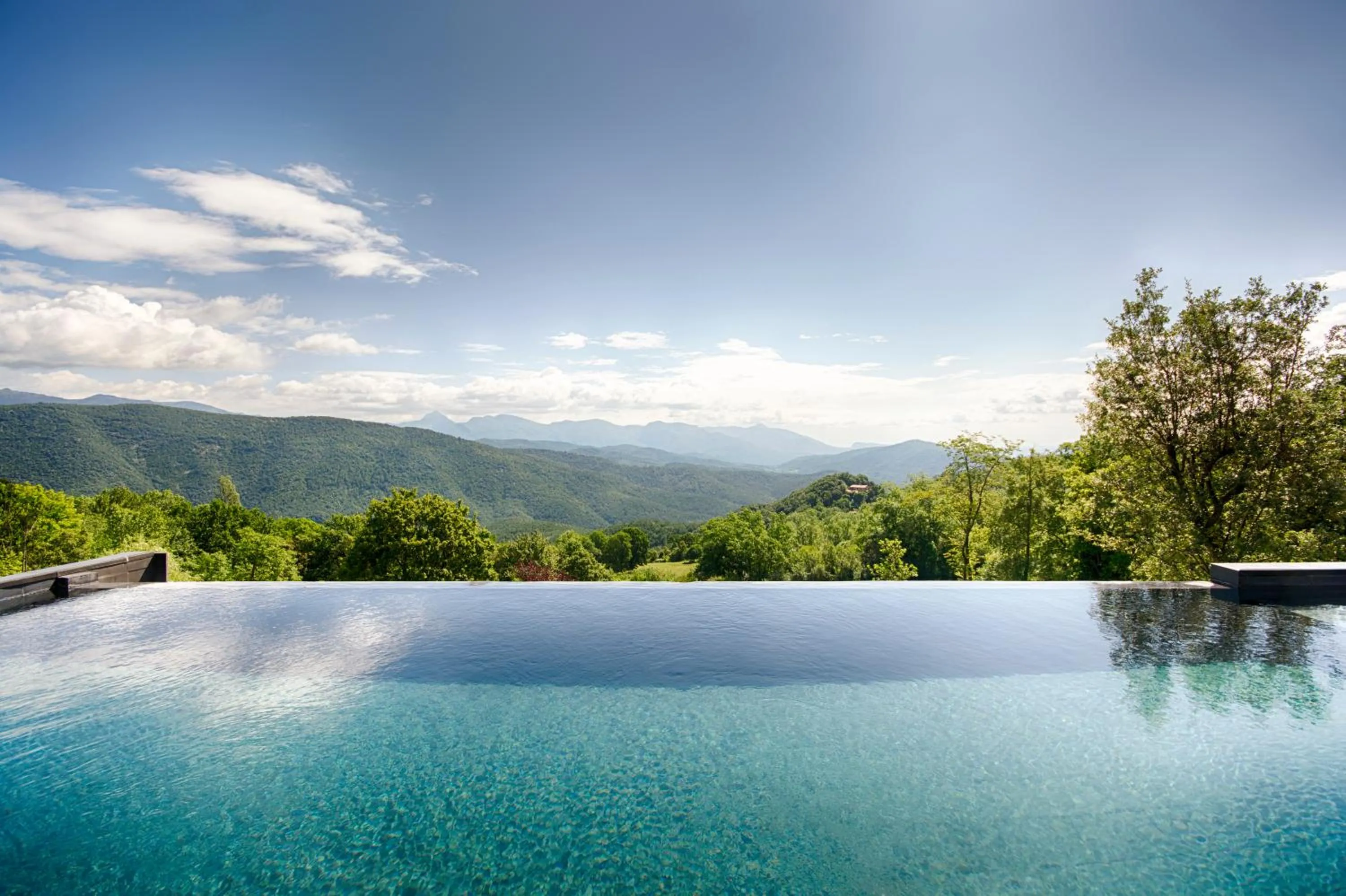 Swimming pool in Hotel Rural & Spa Mas Prat