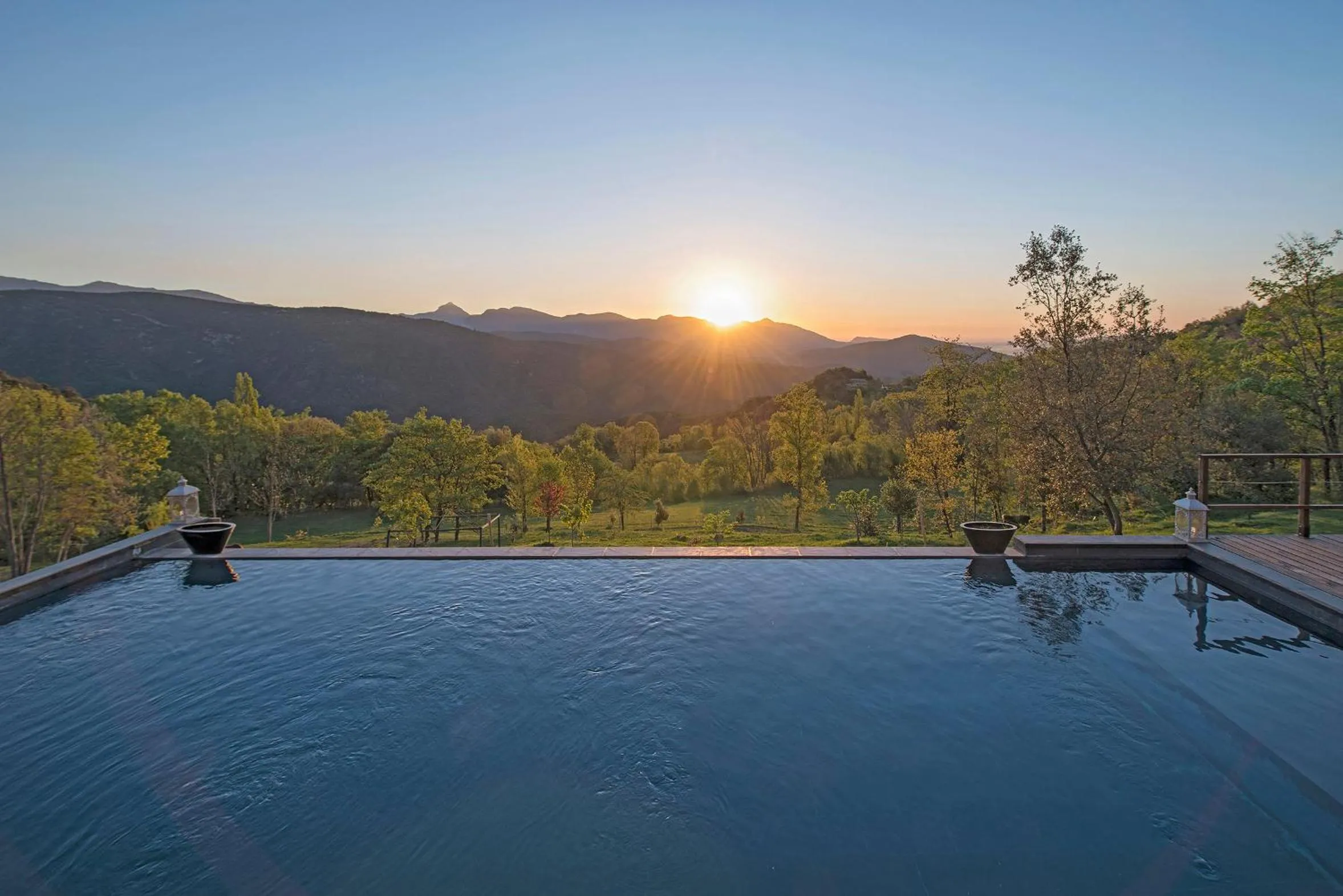 Swimming pool in Hotel Rural & Spa Mas Prat