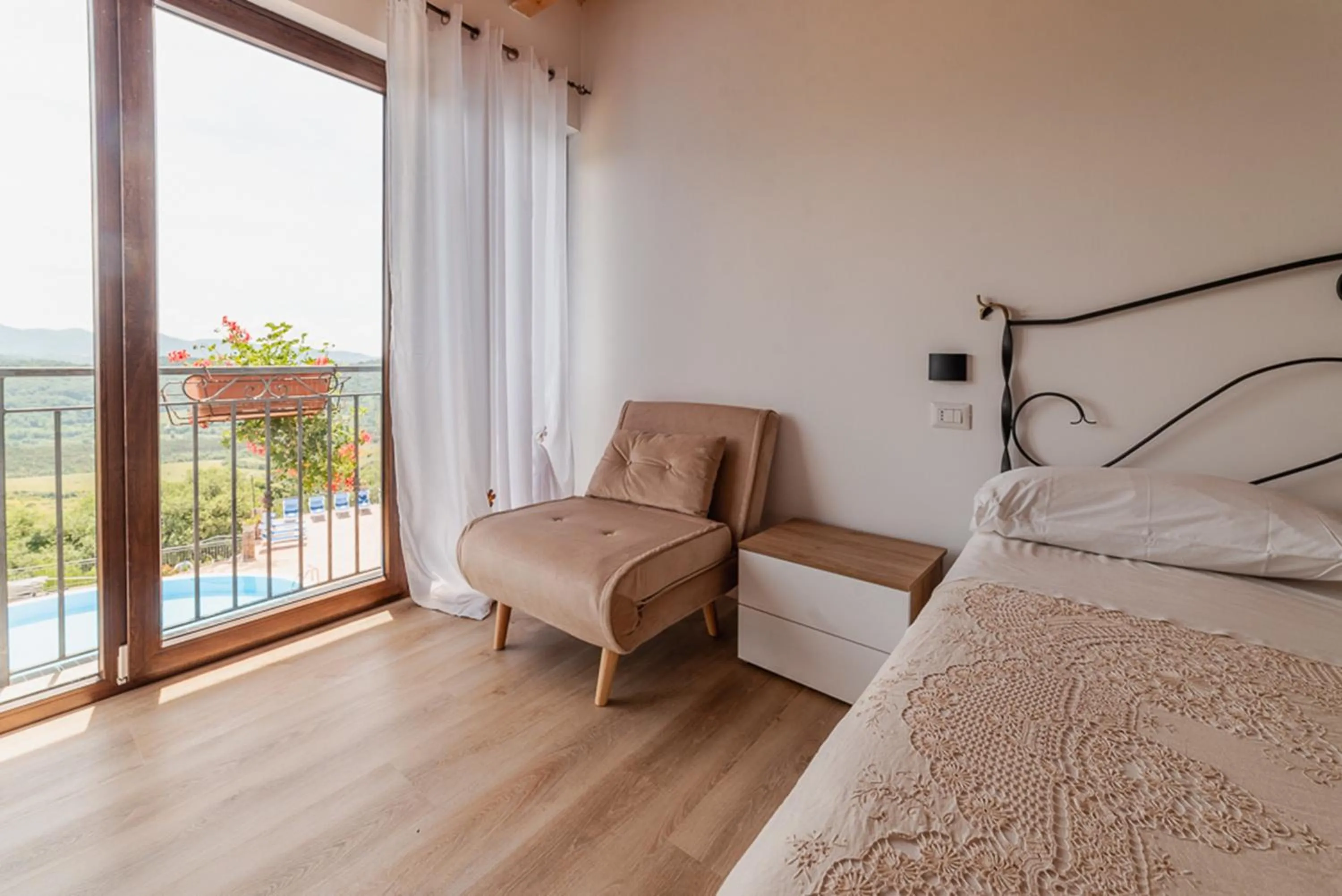 Bedroom, Bed in Agriturismo San Basilio