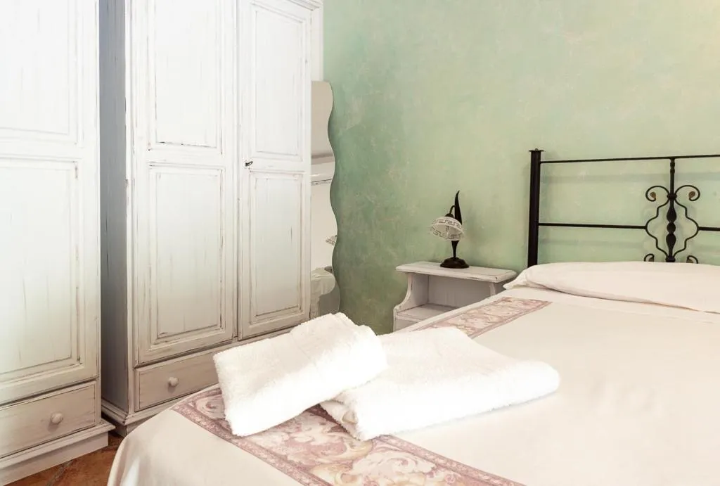 Bedroom, Bed in Agriturismo San Basilio