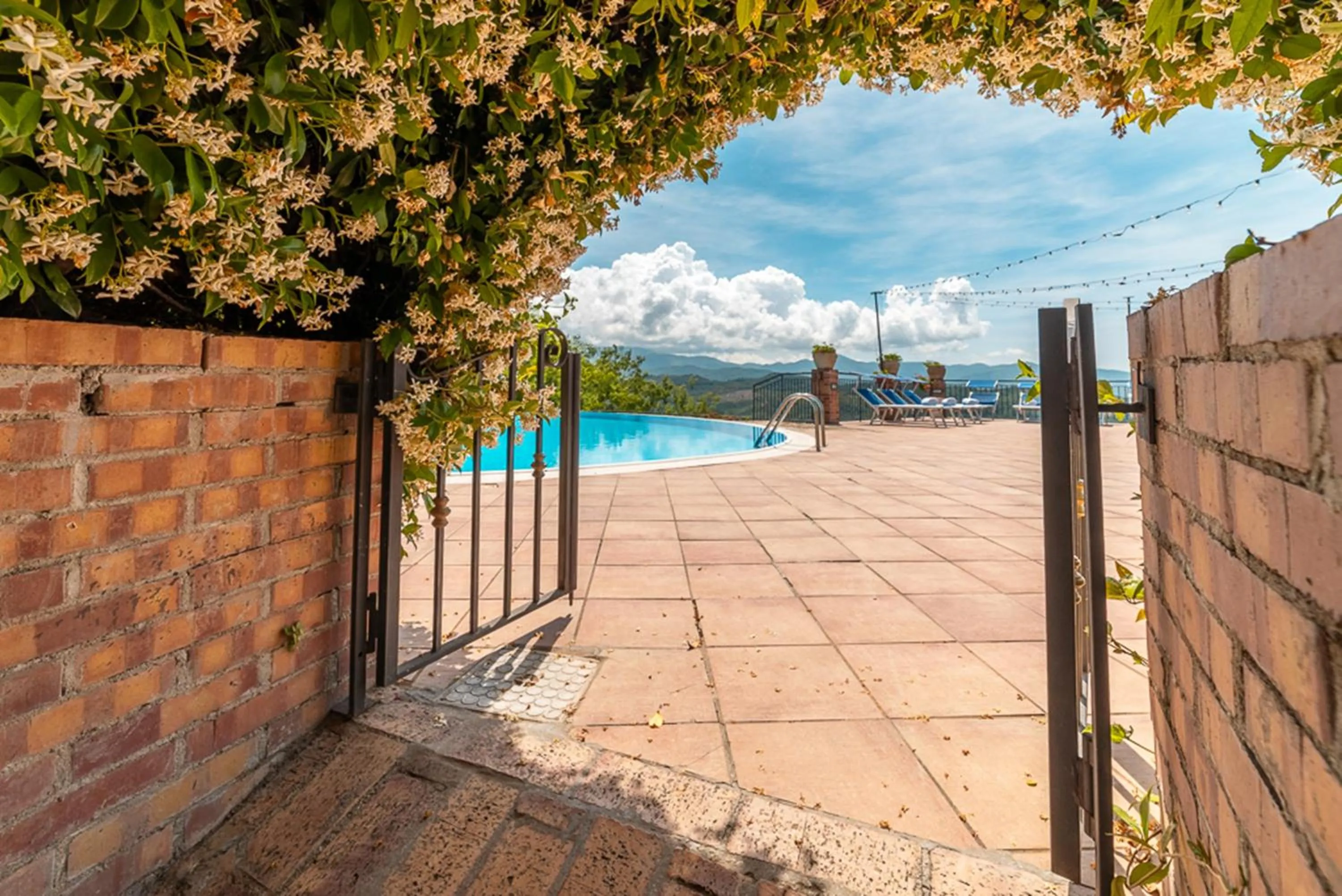 Swimming pool in Agriturismo San Basilio