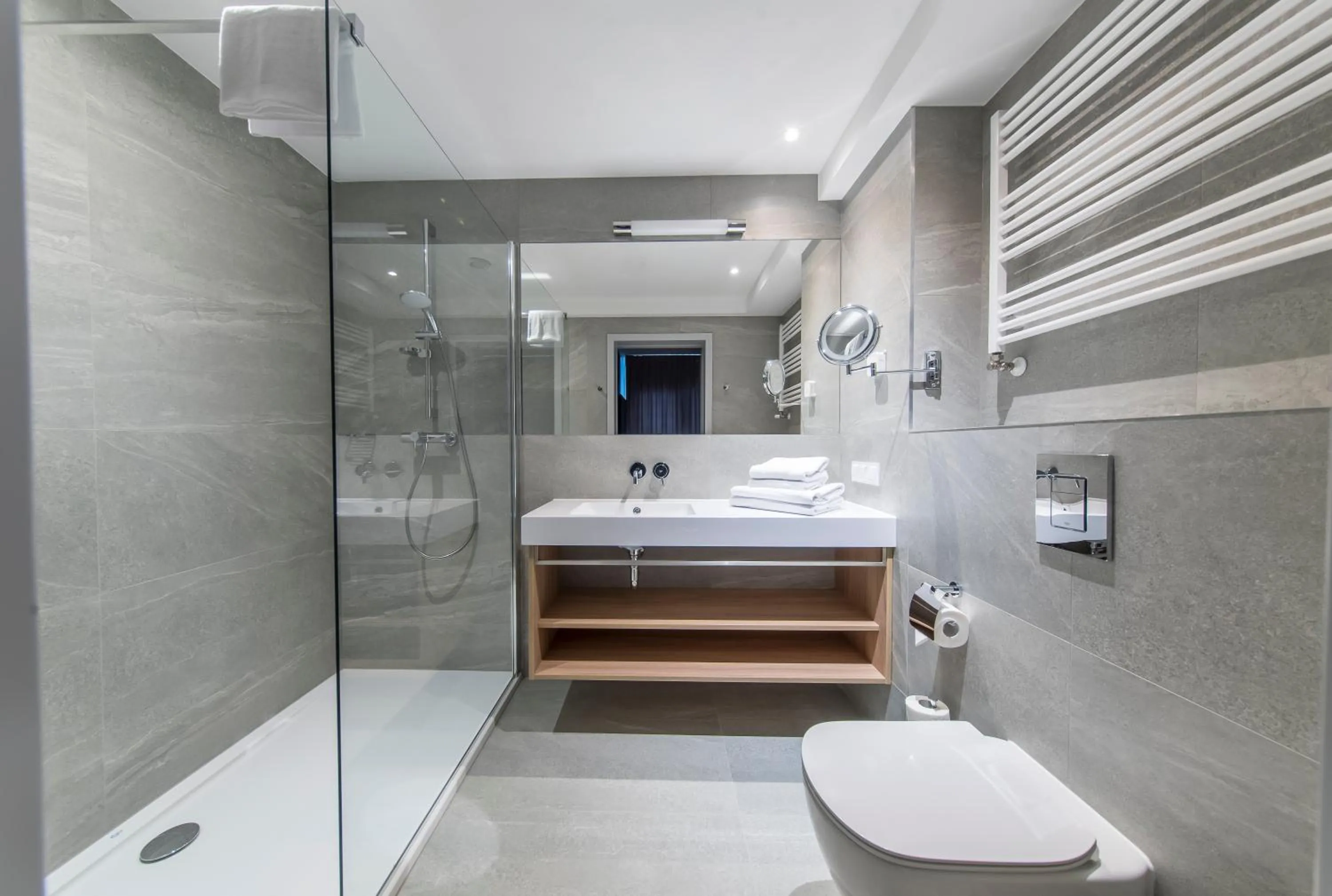 Shower in Baltivia Sea Resort