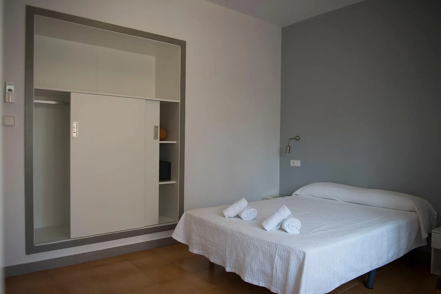 Bed in Hostal Ripoll Ibiza