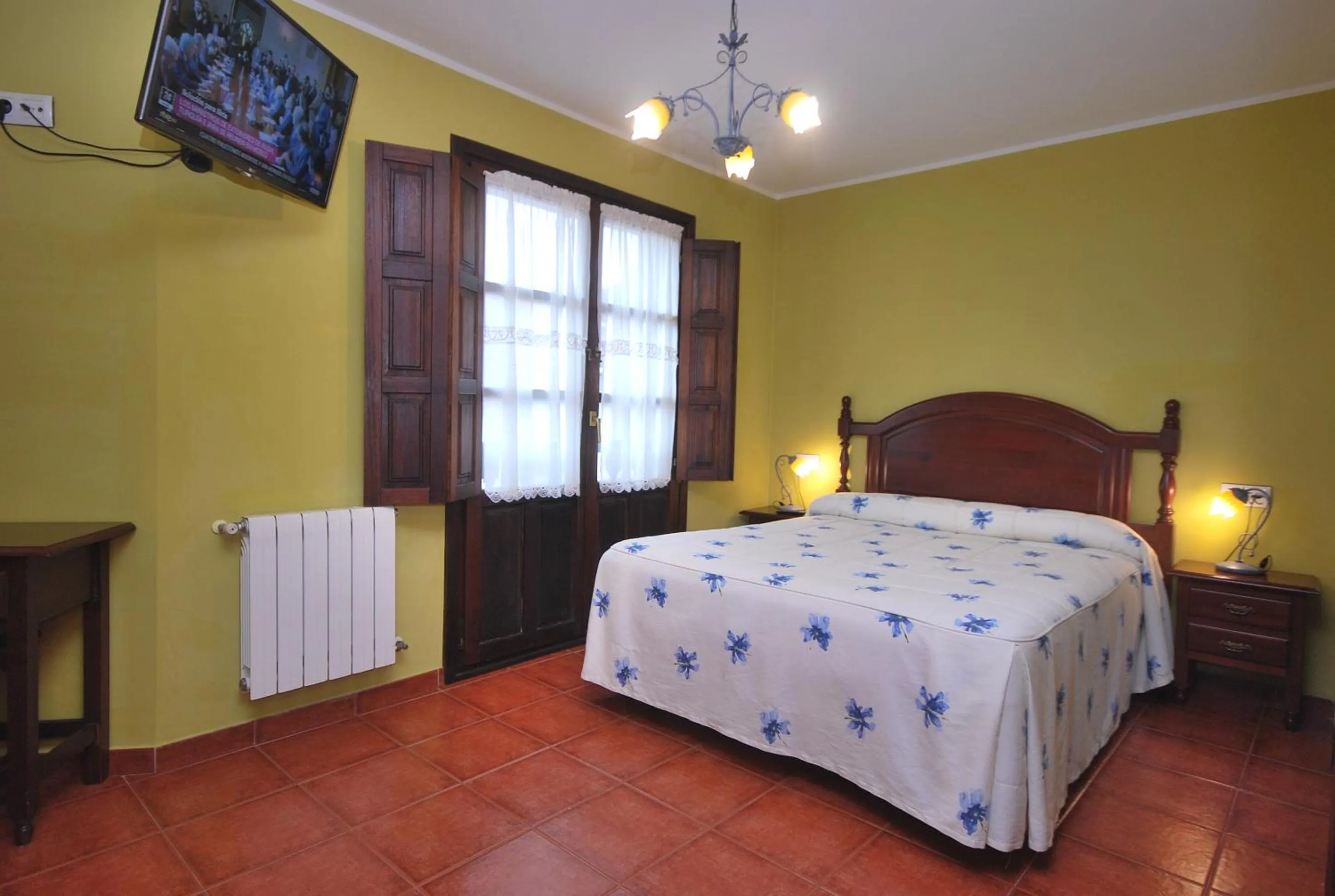 Bed in Hotel Los Ángeles