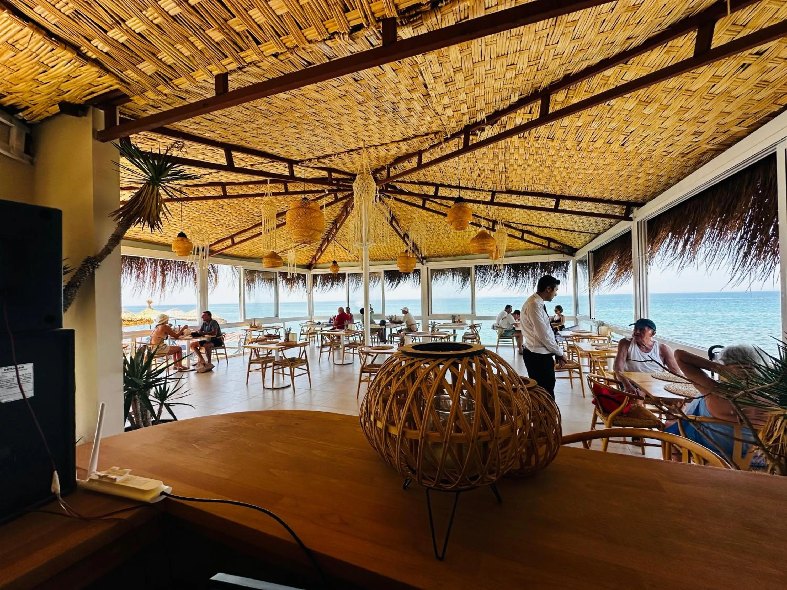 Restaurant/places to eat in Manolya Hotel