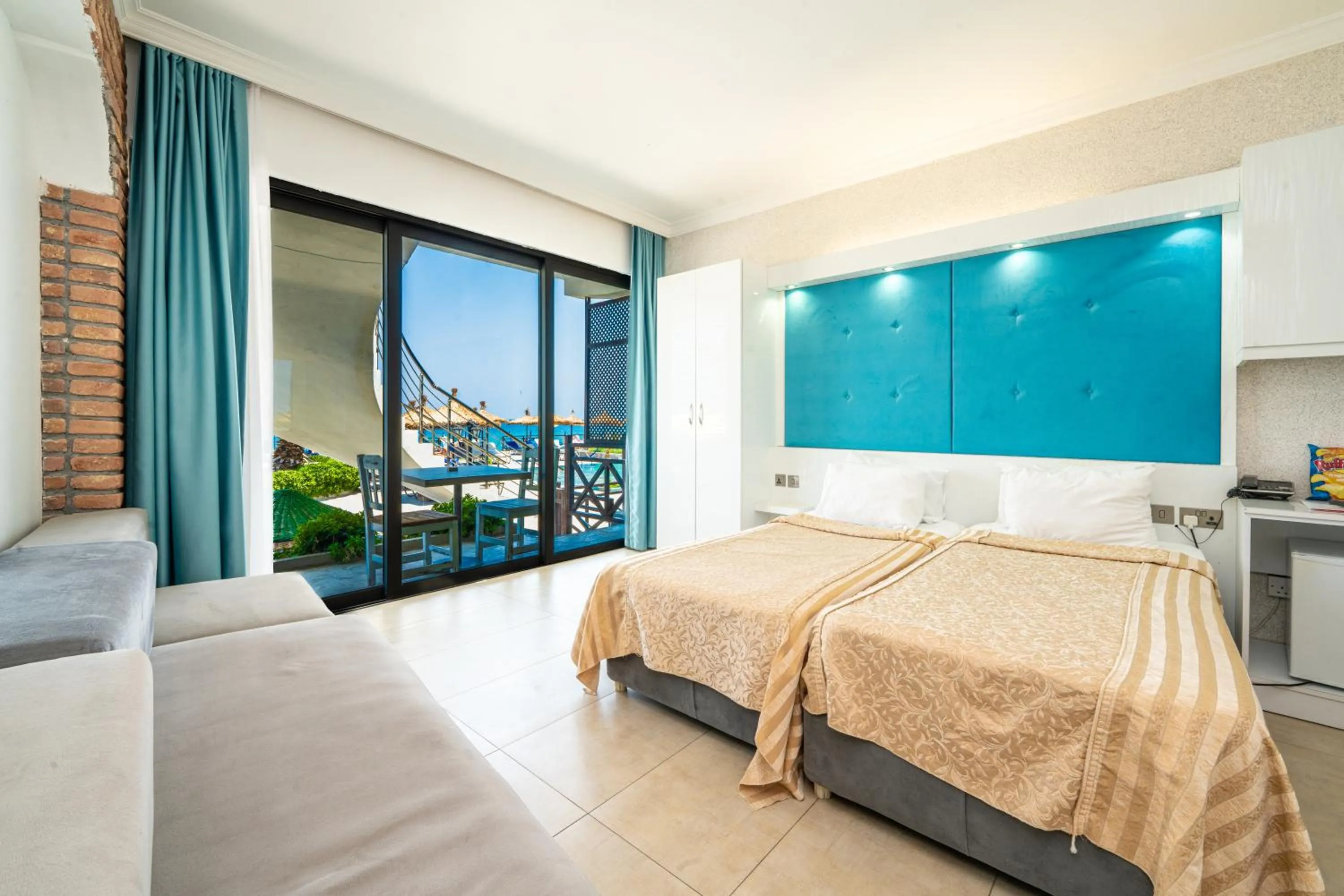 Bed in Manolya Hotel