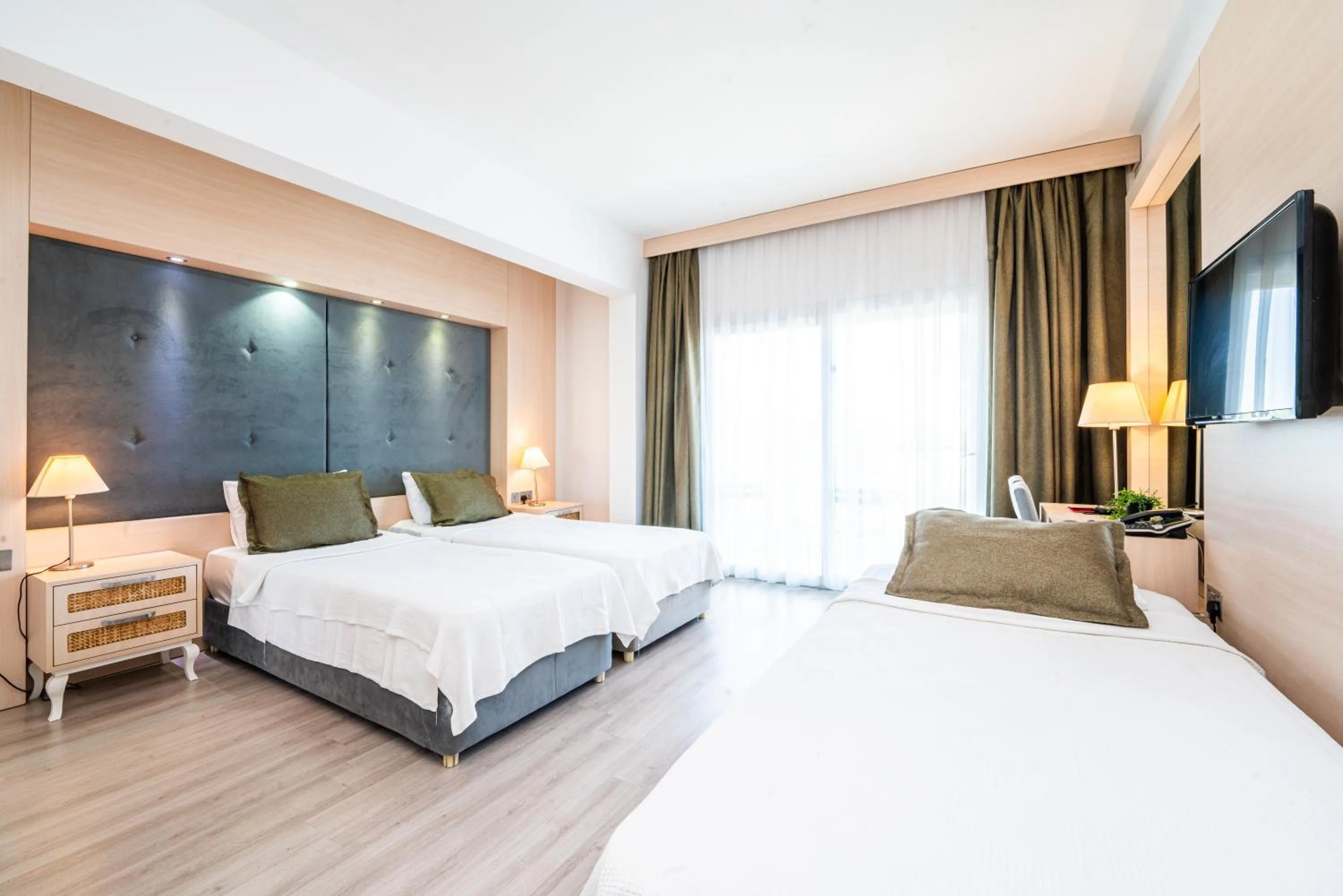 Patio in Manolya Hotel