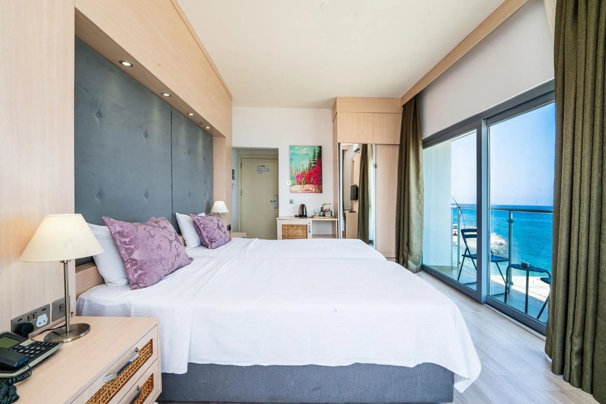 Bed in Manolya Hotel