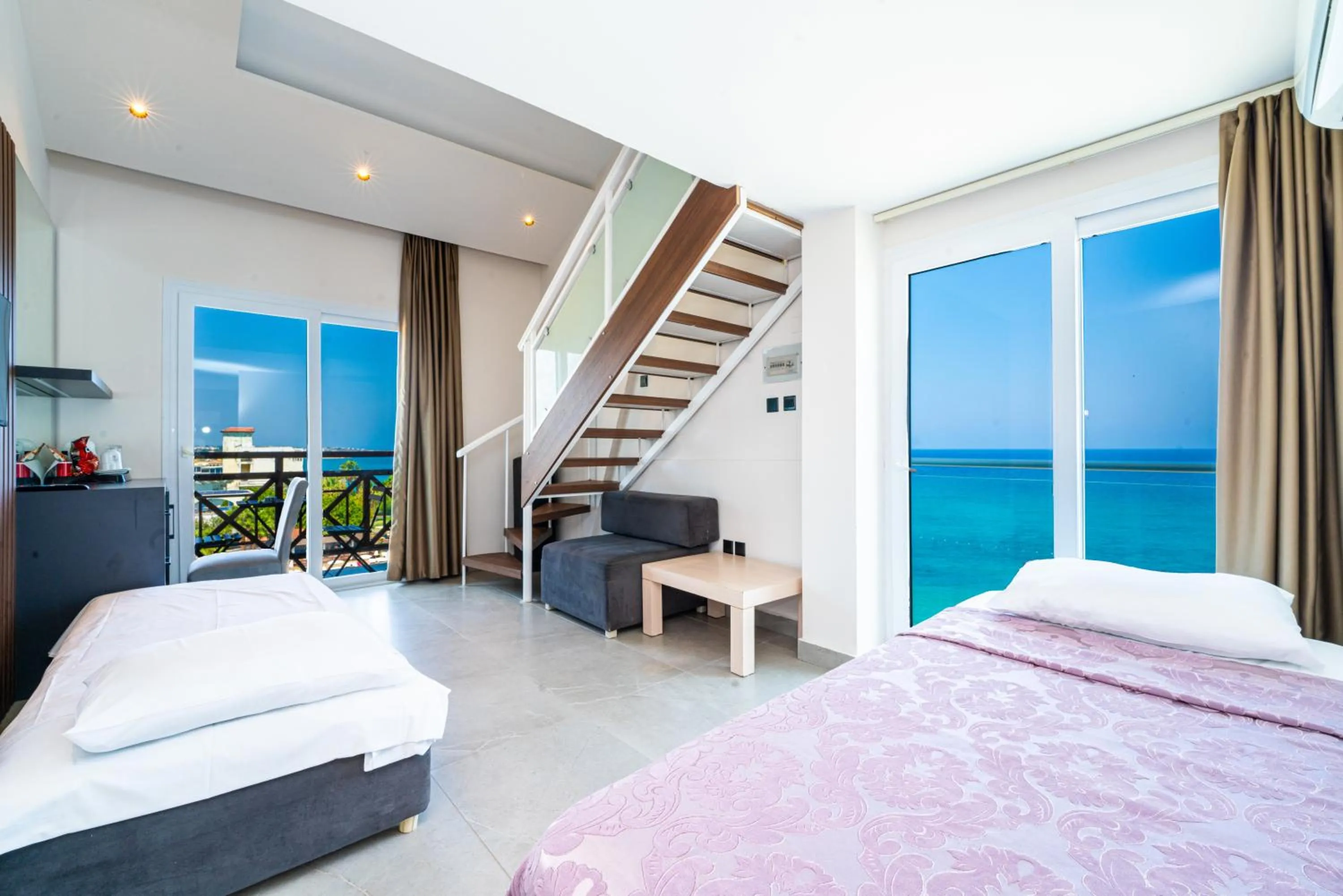 Bed in Manolya Hotel