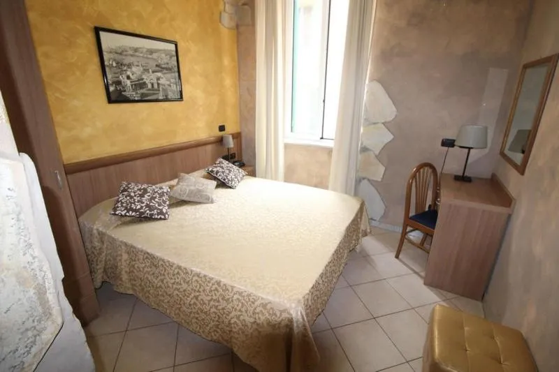 Bed in Albergo Posta