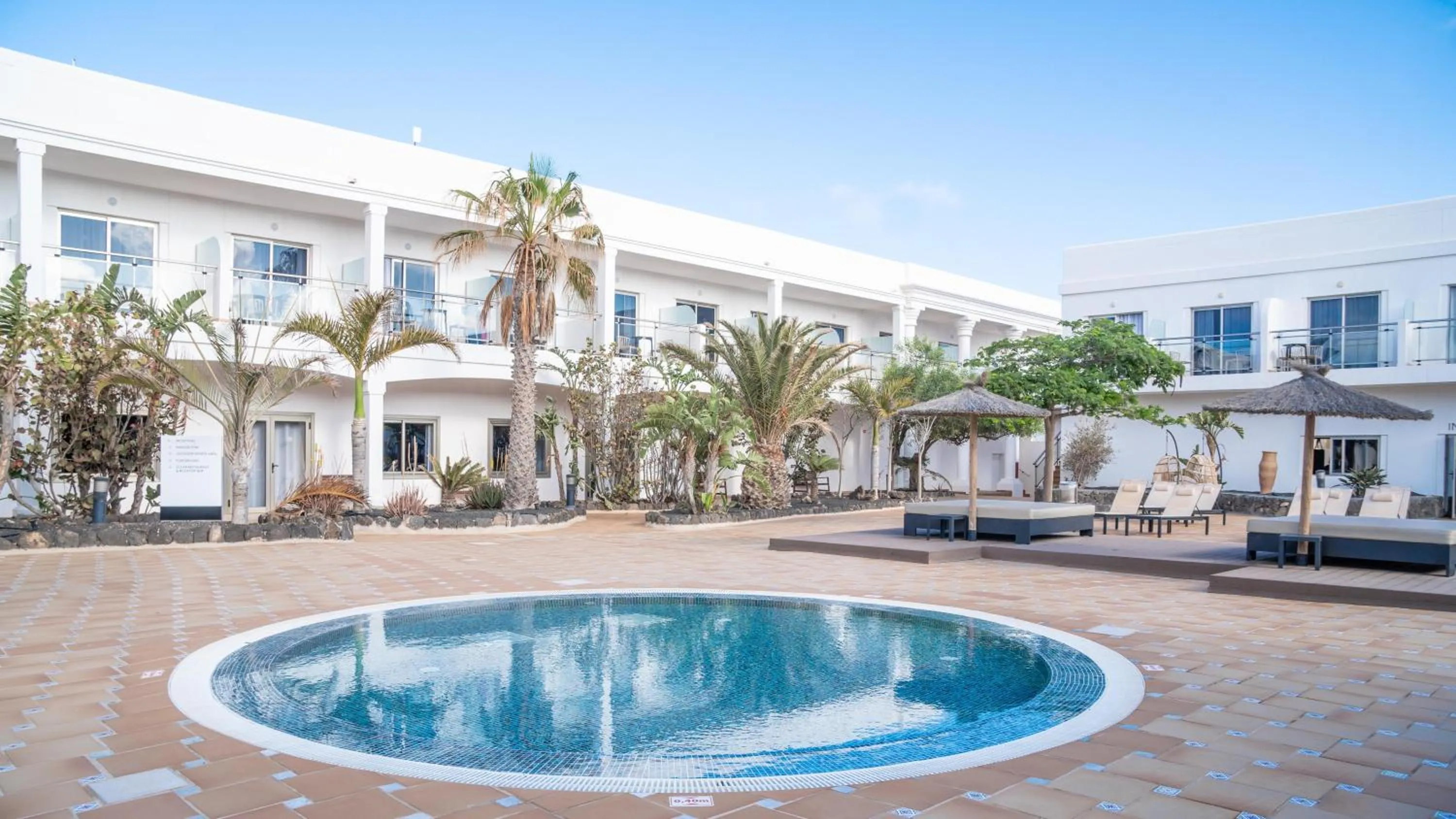 Swimming pool in Coral Cotillo Beach