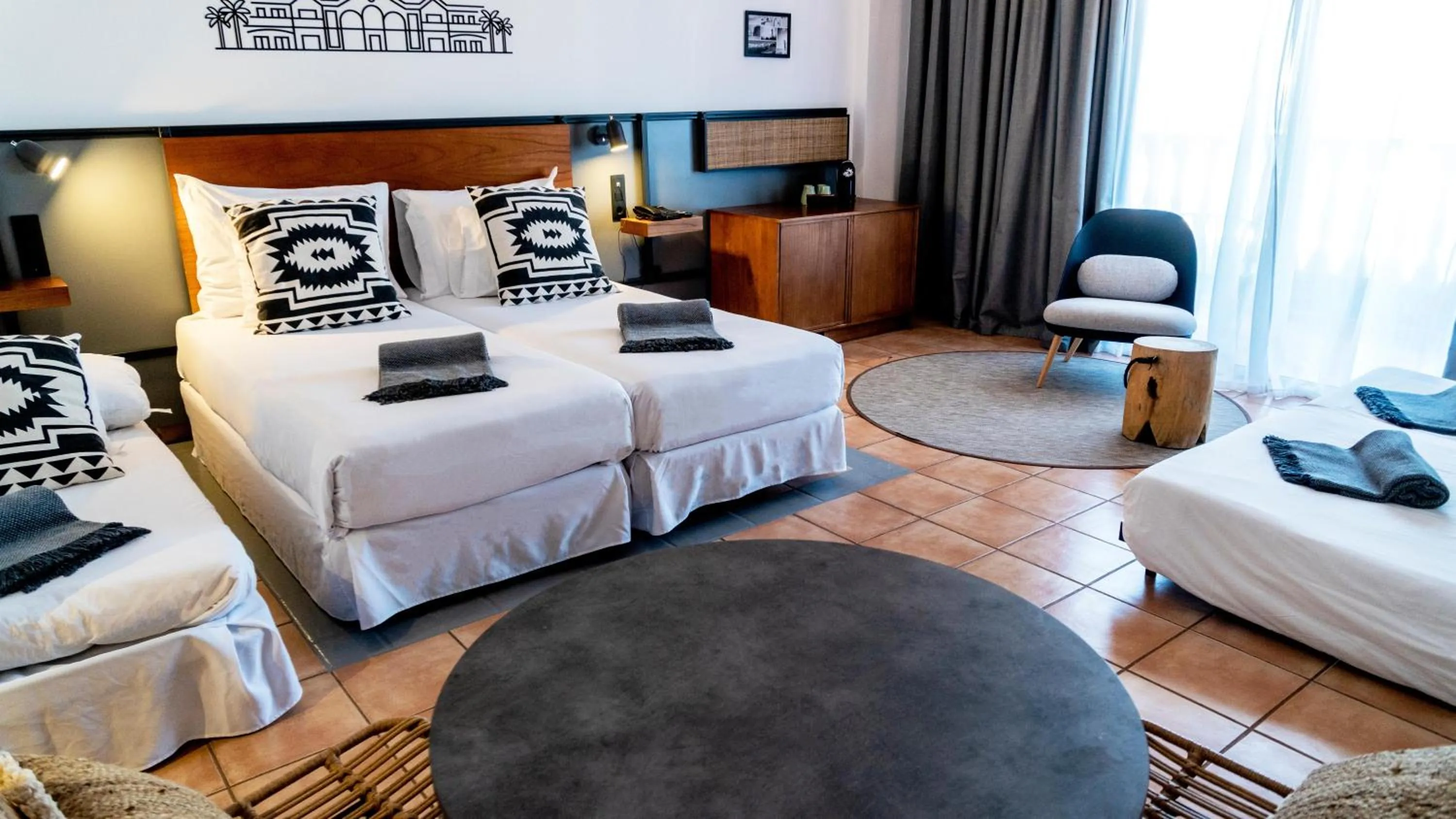Photo of the whole room, Bed in Coral Cotillo Beach