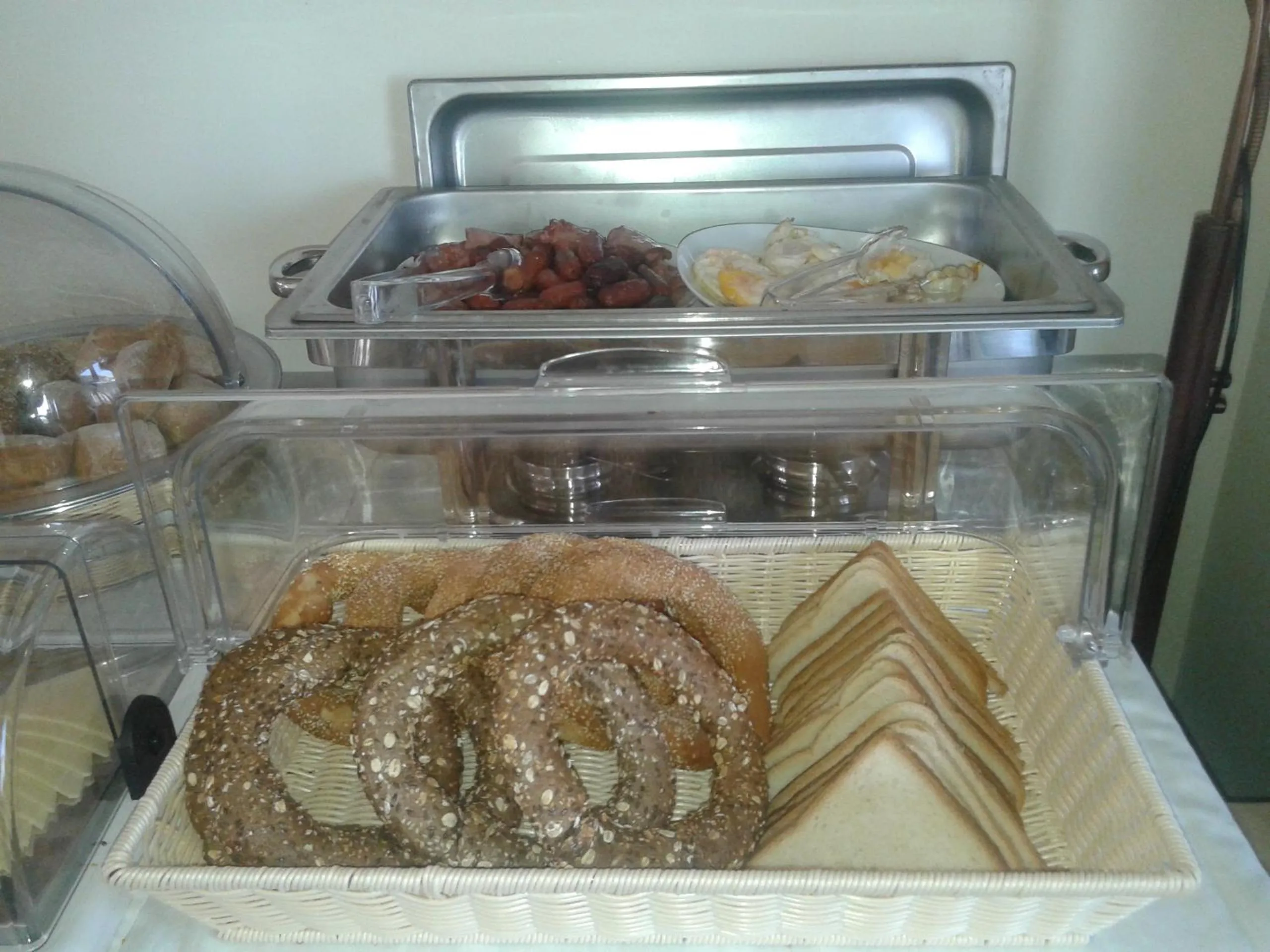 Buffet breakfast in Finiki Plaza