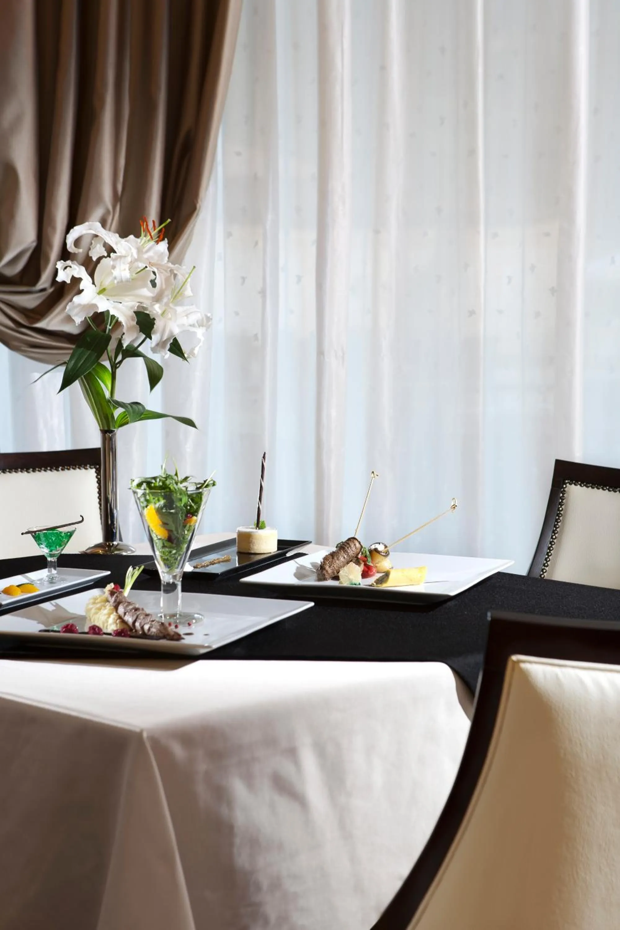 Food and drinks in Olympia Golden Beach Resort & Spa