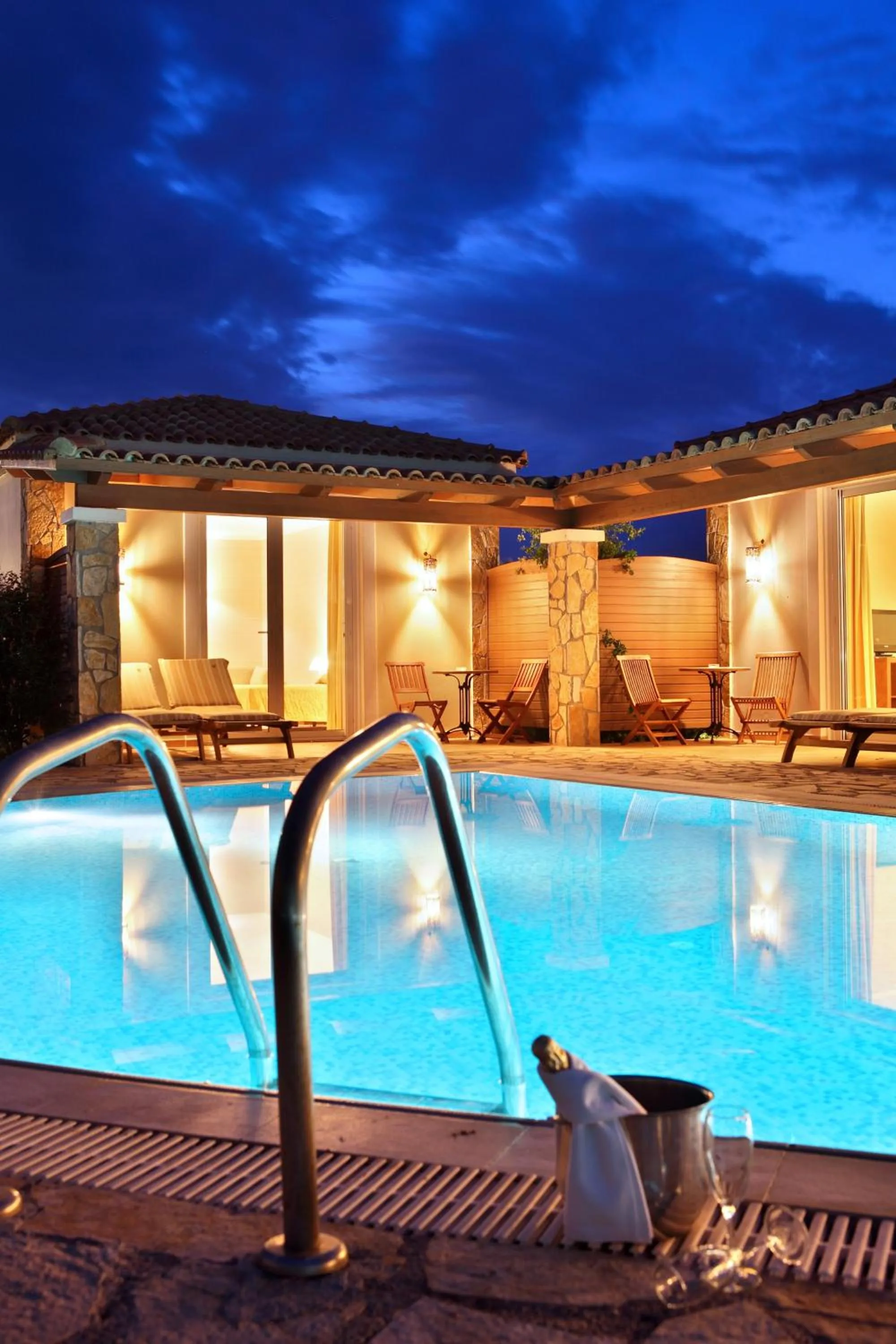 Food and drinks in Olympia Golden Beach Resort & Spa