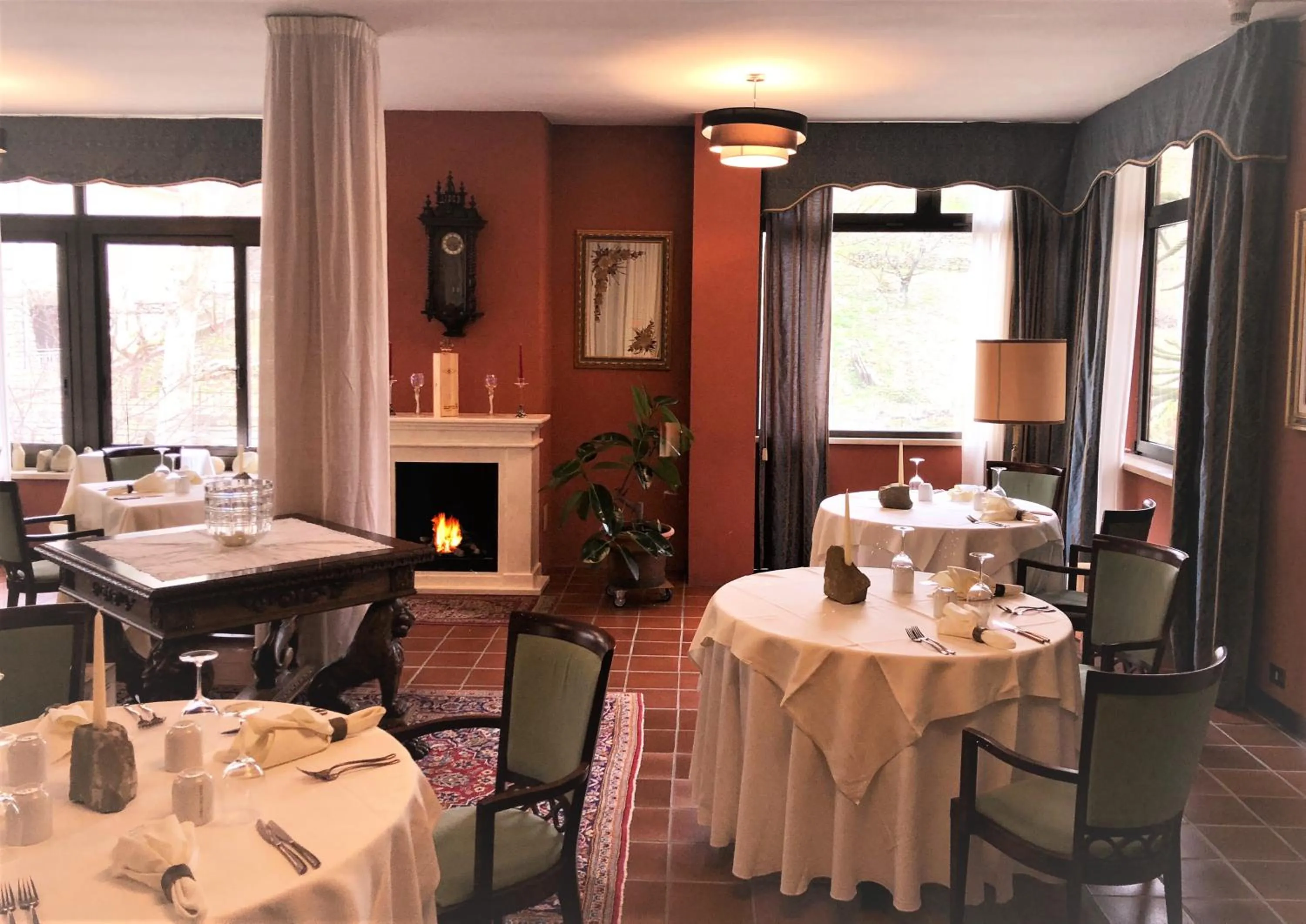 Restaurant/places to eat in Villa San Carlo