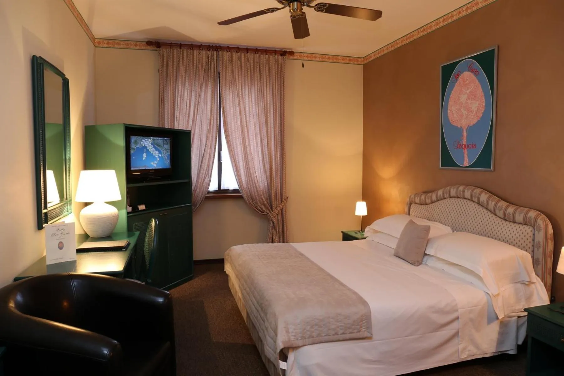 Bed in Villa San Carlo