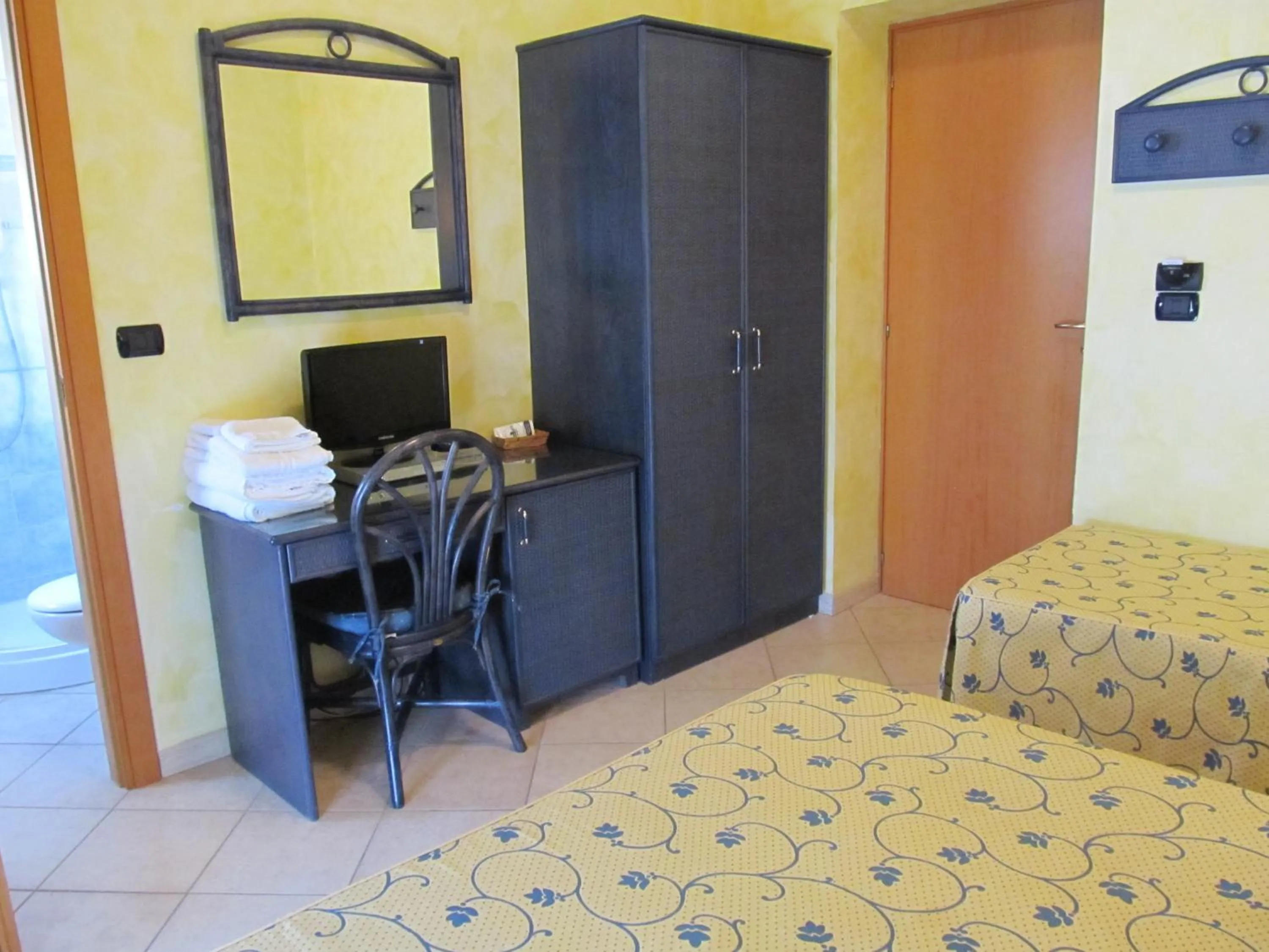 Photo of the whole room, Bed in Hotel L'Approdo