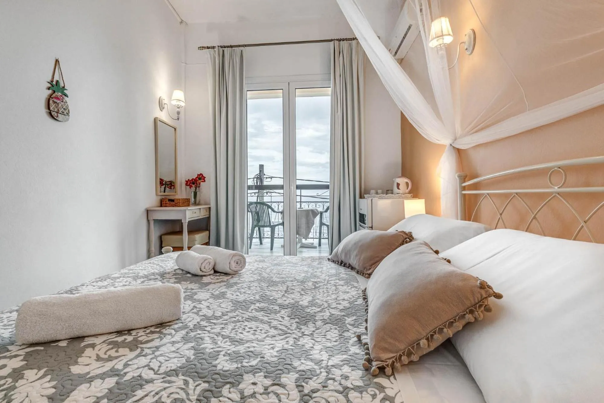 Bed in Eros Beach Hotel