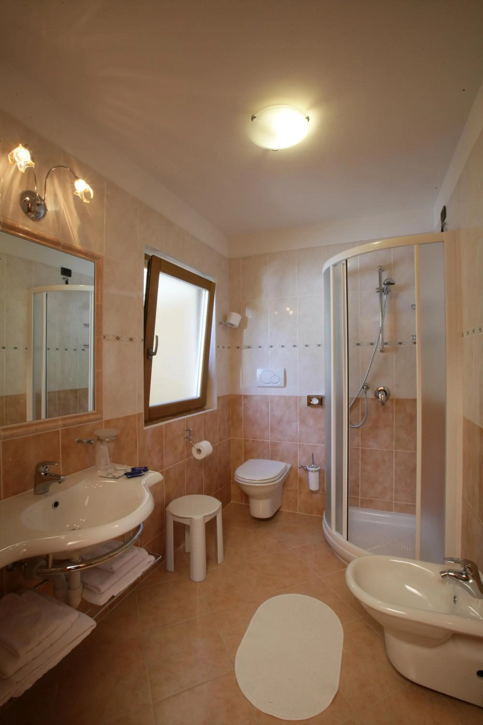 Bathroom in Hotel Fai