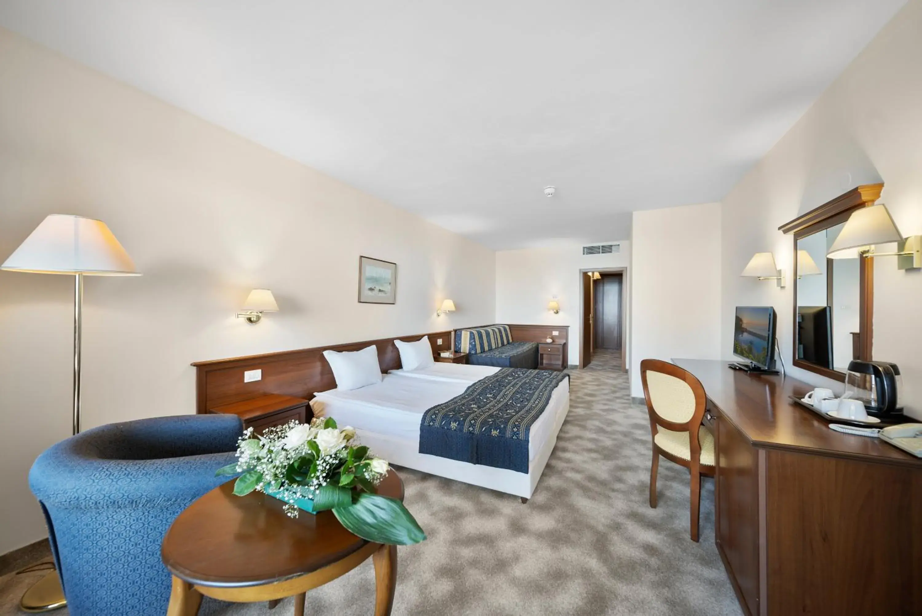 Maisonette with Balcony and Sea View - Free Beach Access in HVD Riviera Beach Ultra All Inclusive & Mineral Pool - Private Beach & Free Parking Maisonette with Balcony and Sea View - Free Beach Access in HVD Riviera Beach Ultra All Inclusive & Mineral Pool - Private Beach & Free Parking