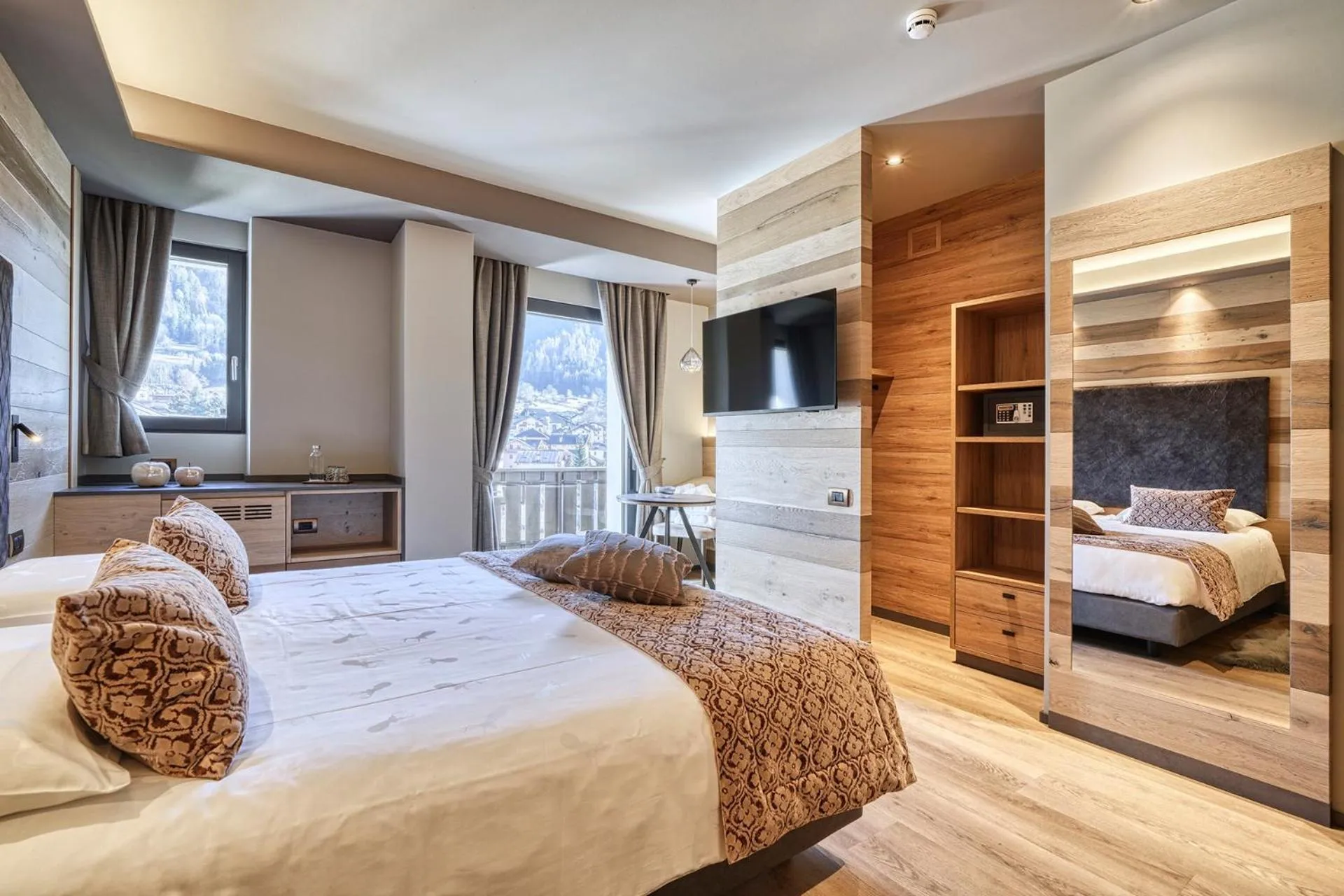 Bedroom, Bed in Brunet - The Dolomites Resort