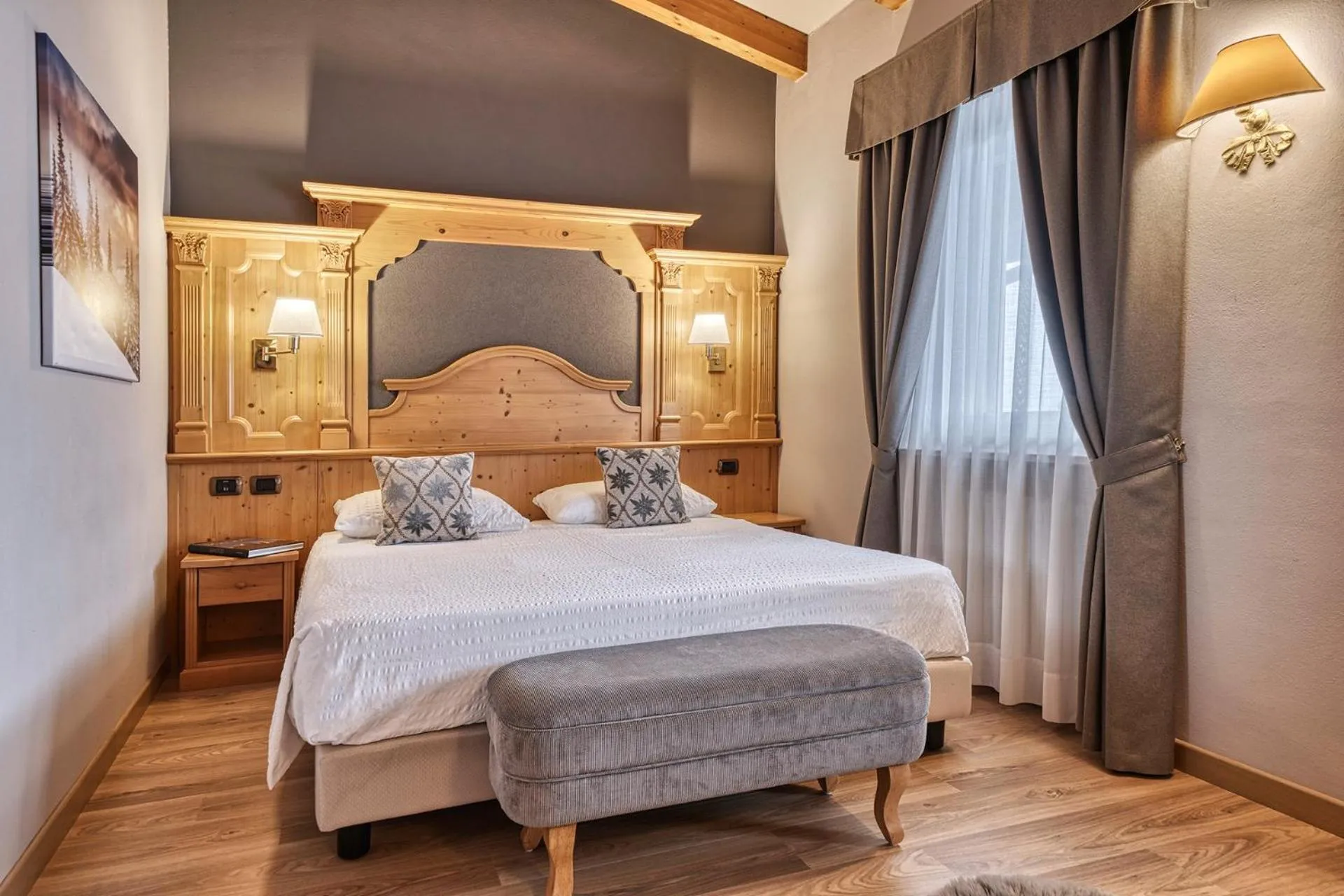 Bedroom, Bed in Brunet - The Dolomites Resort