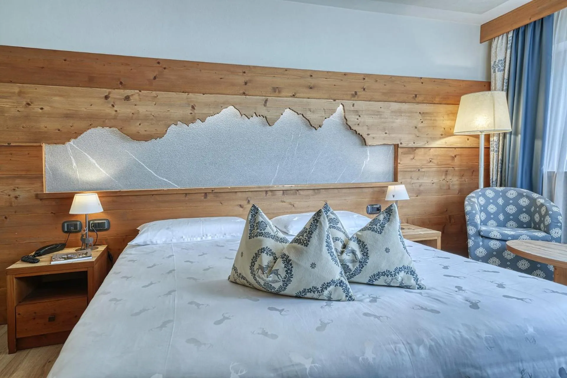 Bedroom, Bed in Brunet - The Dolomites Resort