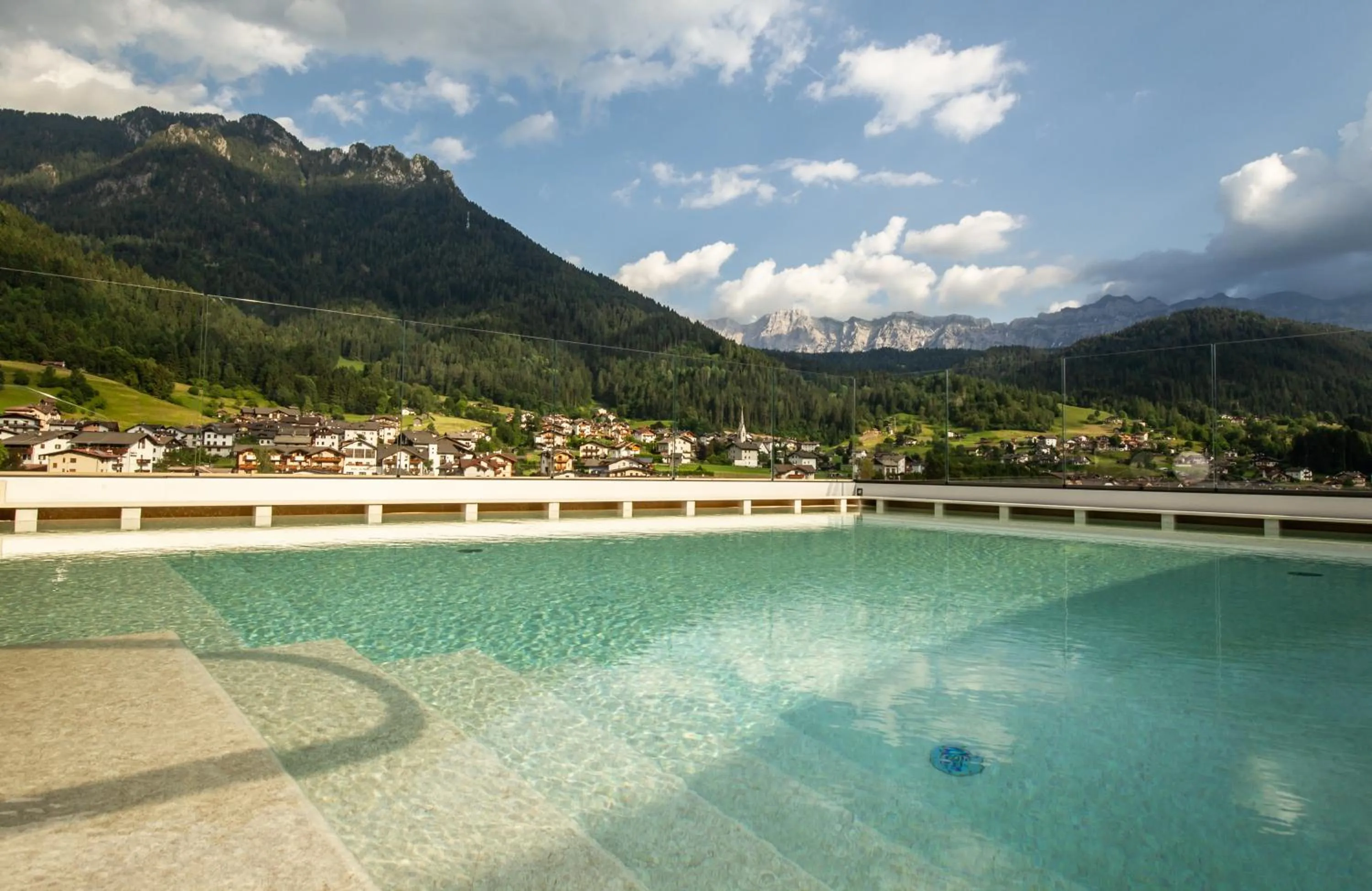 Swimming pool in Brunet - The Dolomites Resort