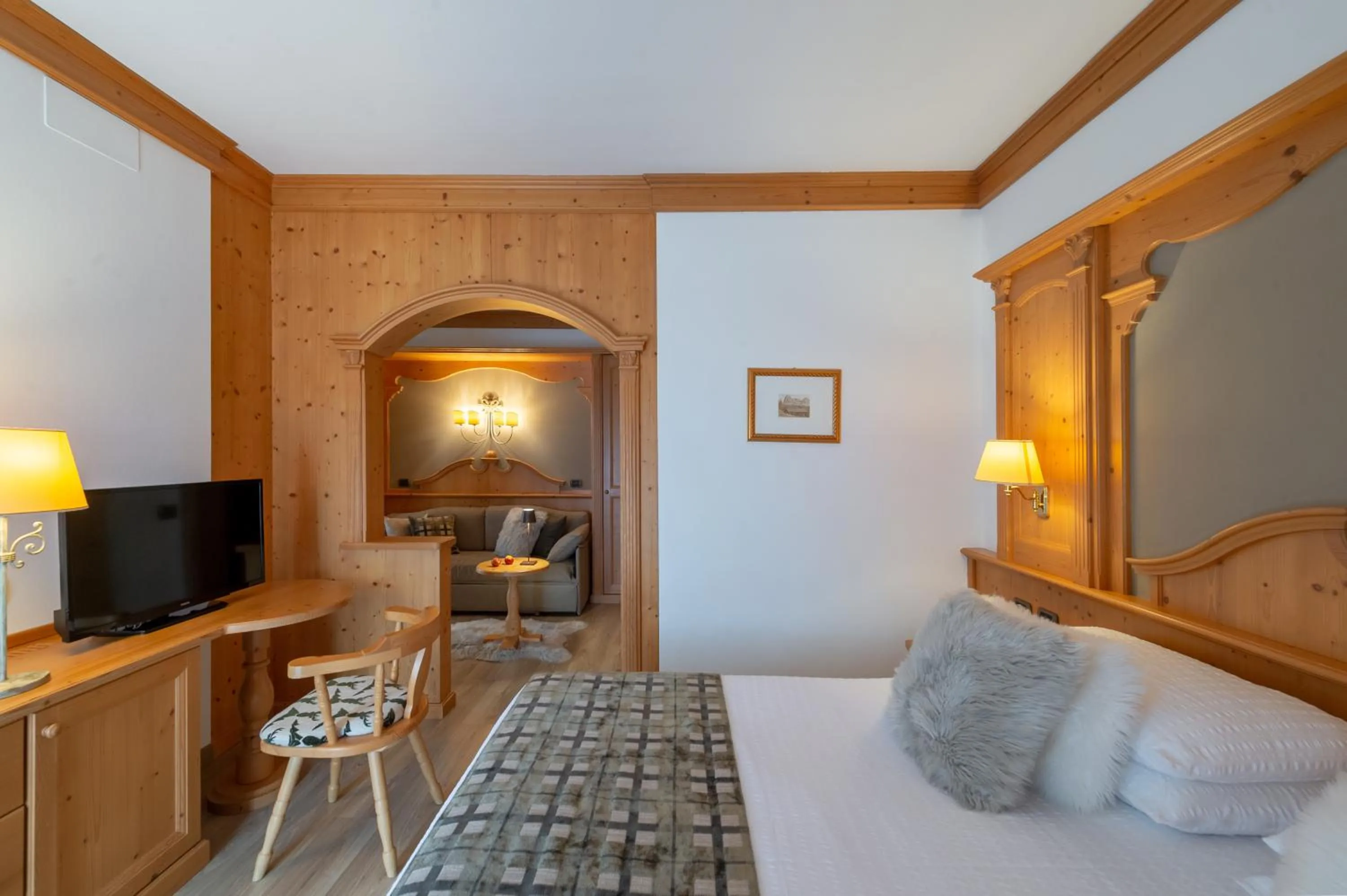 Bedroom, Bed in Brunet - The Dolomites Resort