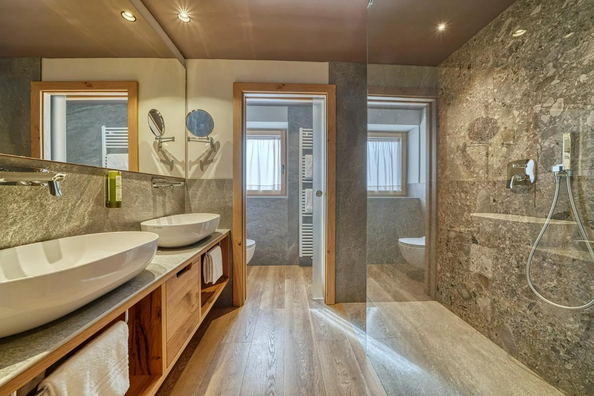 Bathroom in Brunet - The Dolomites Resort