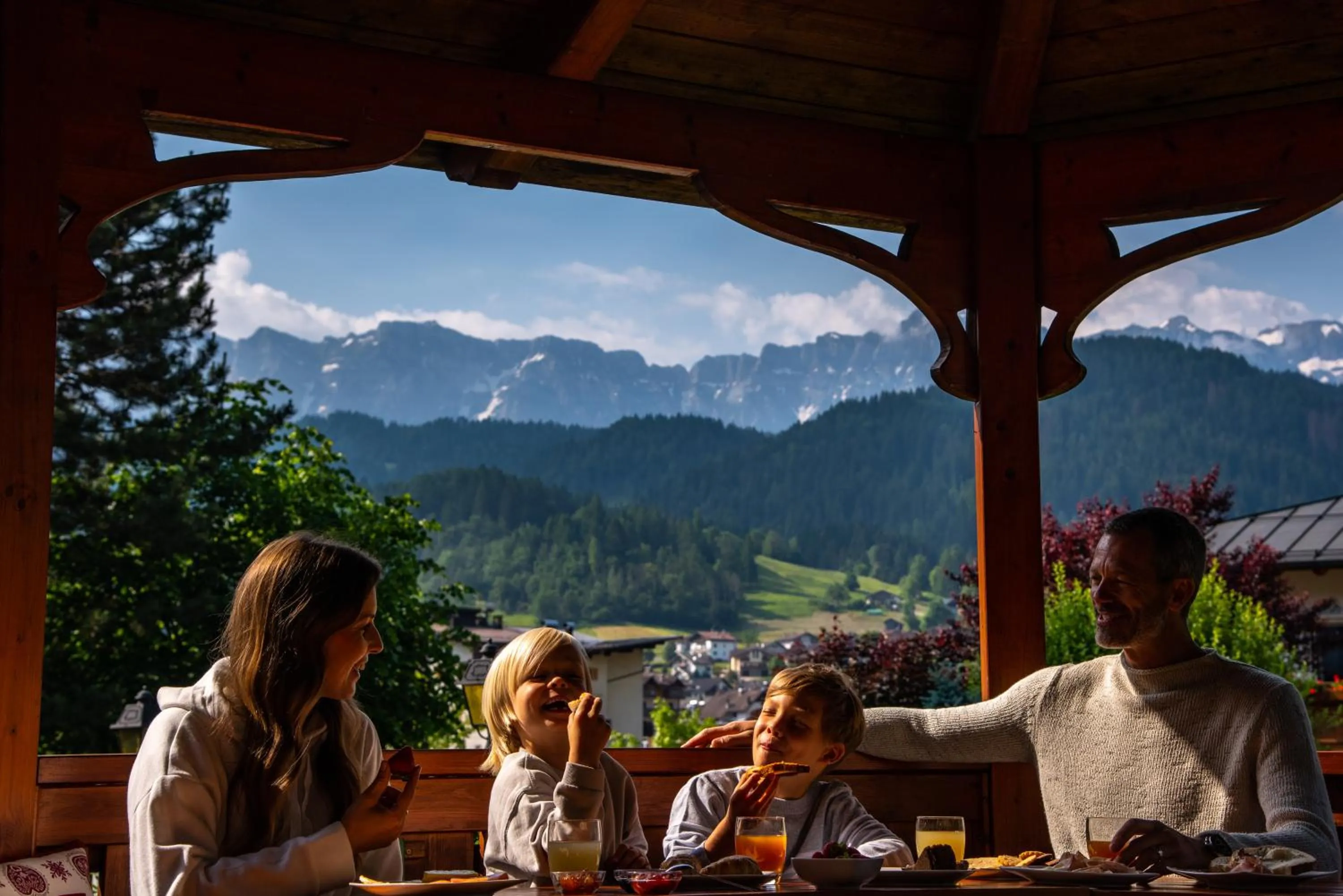 Garden in Brunet - The Dolomites Resort
