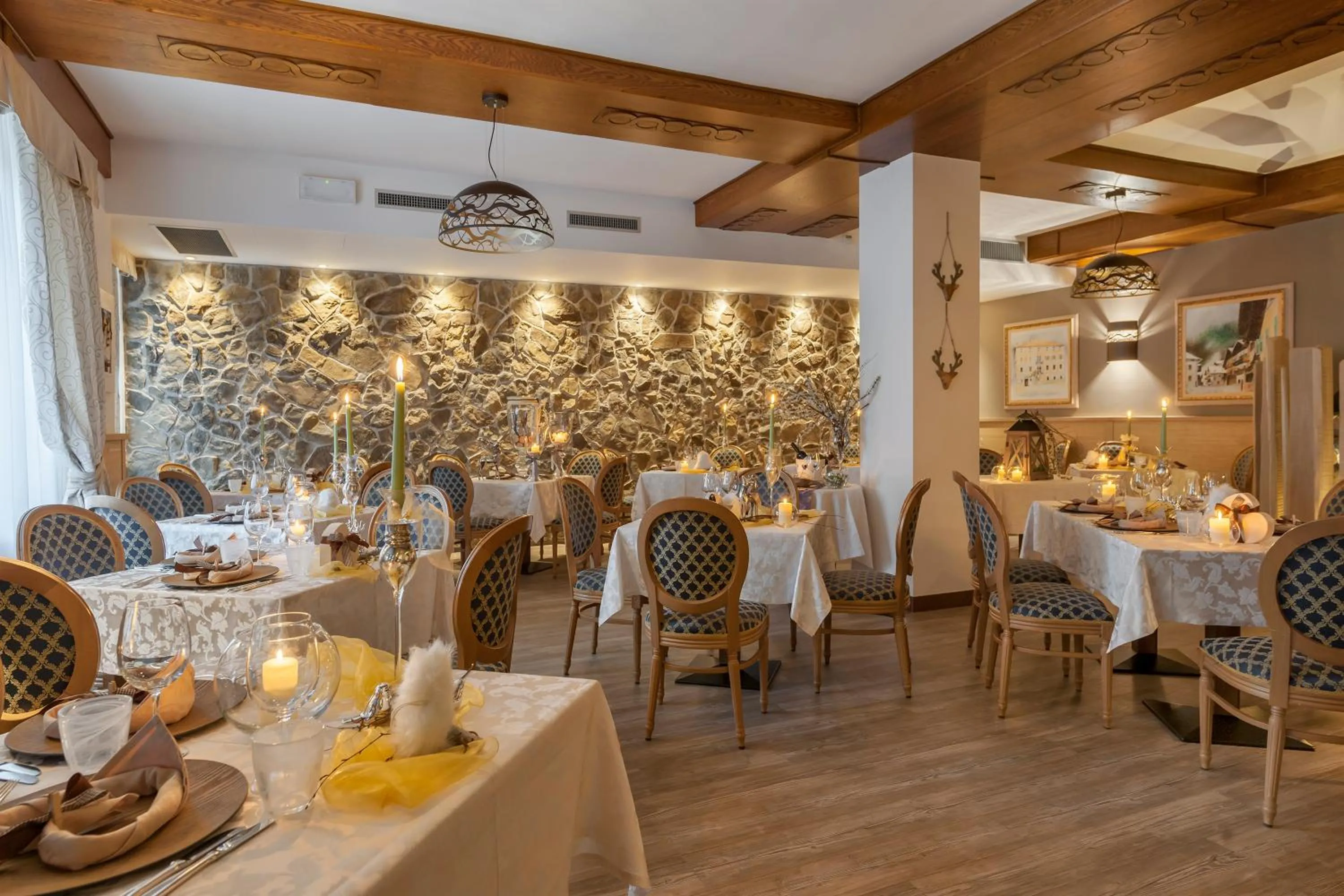 Restaurant/places to eat in Brunet - The Dolomites Resort