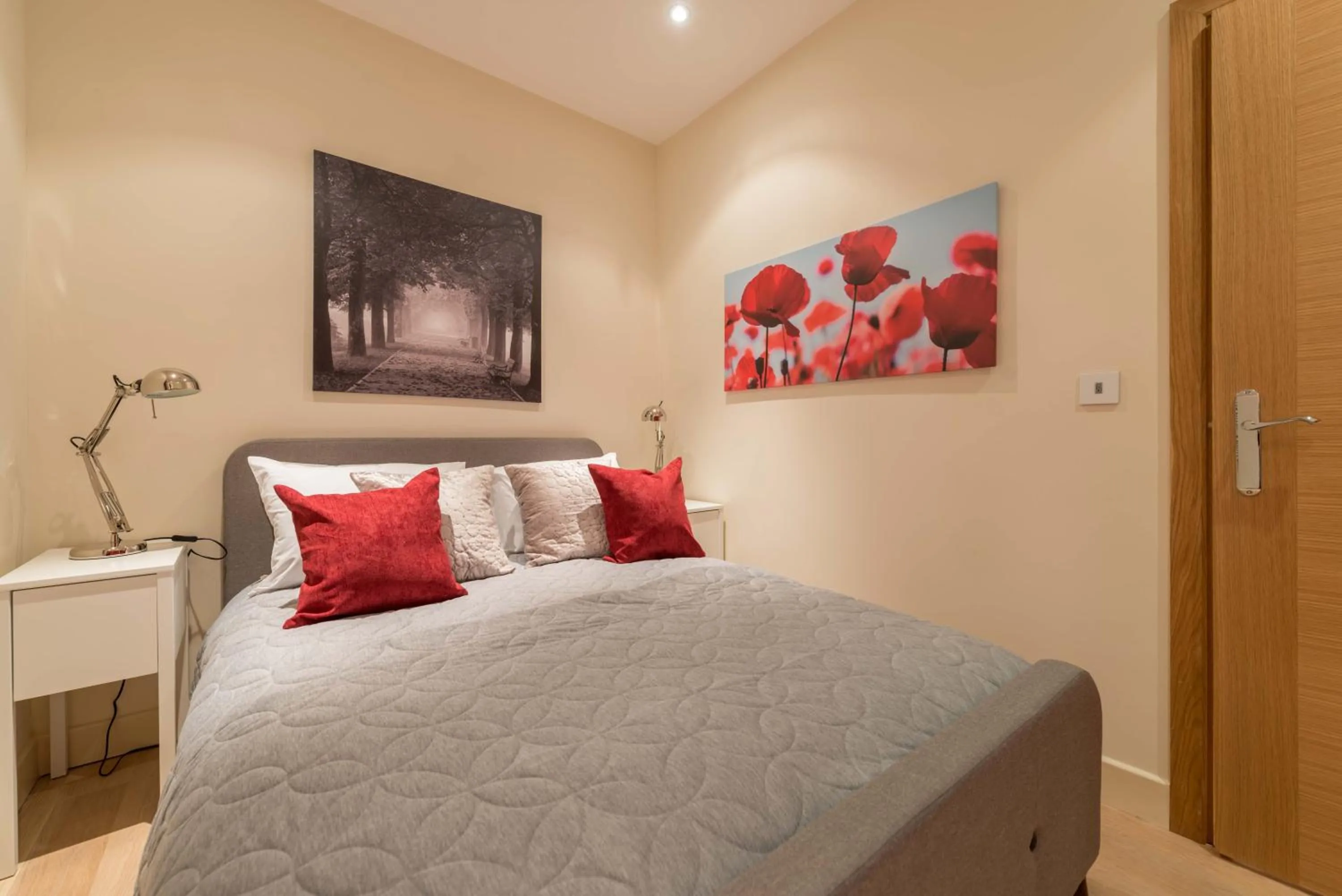 Bed in Hampden Apartments - The Catherine