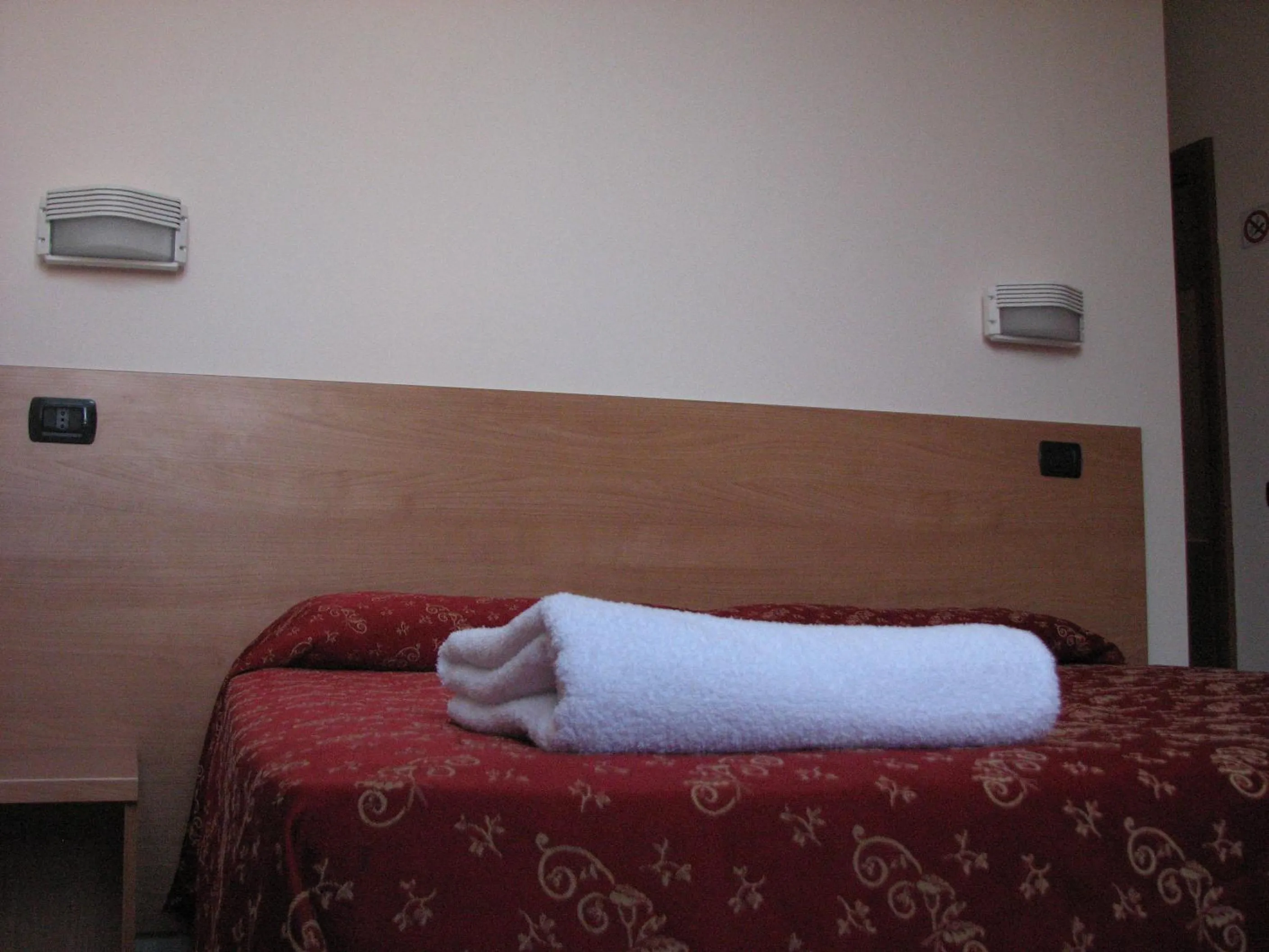 Bedroom, Bed in Friendship Place