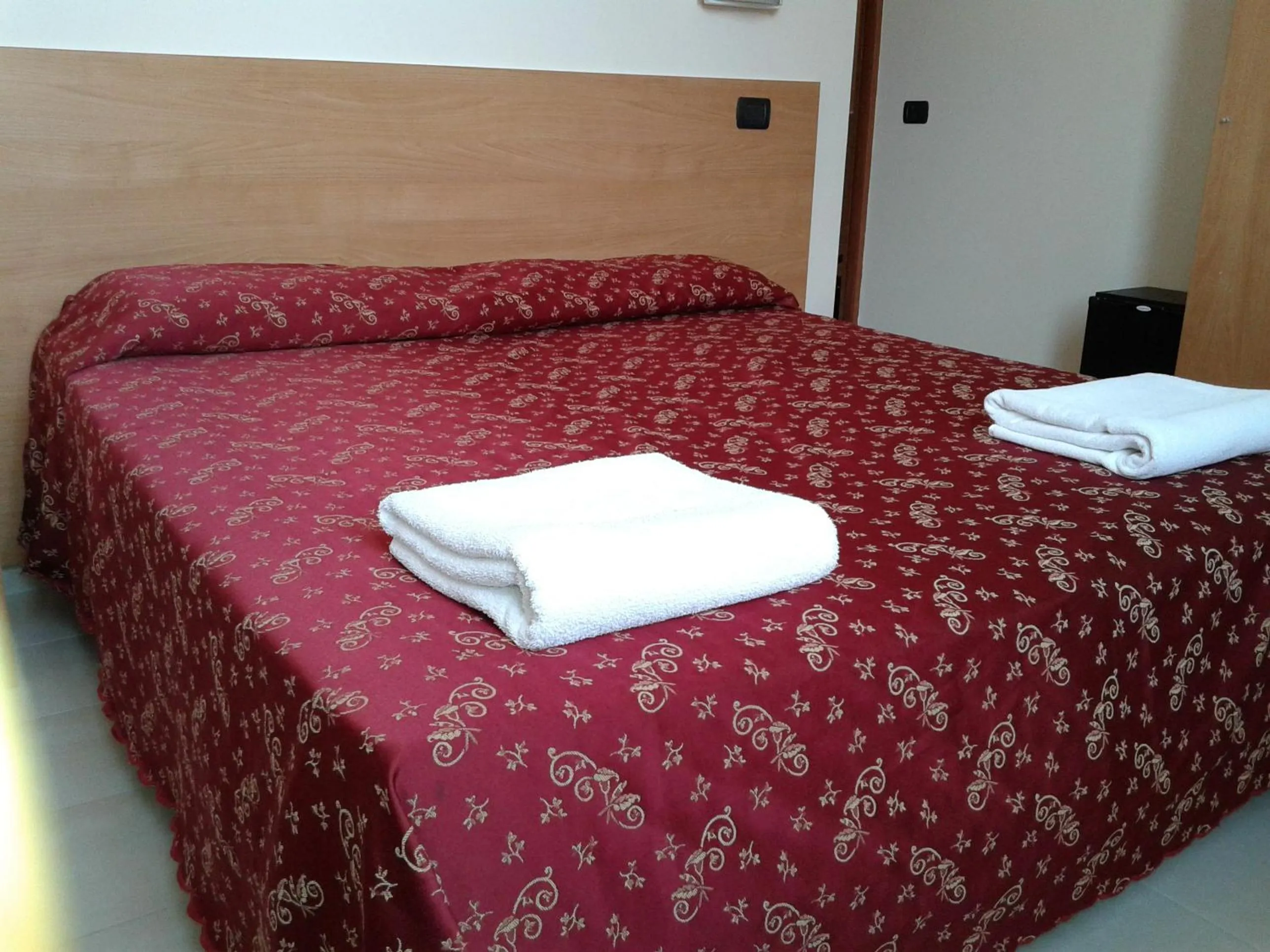 Bedroom, Bed in Friendship Place