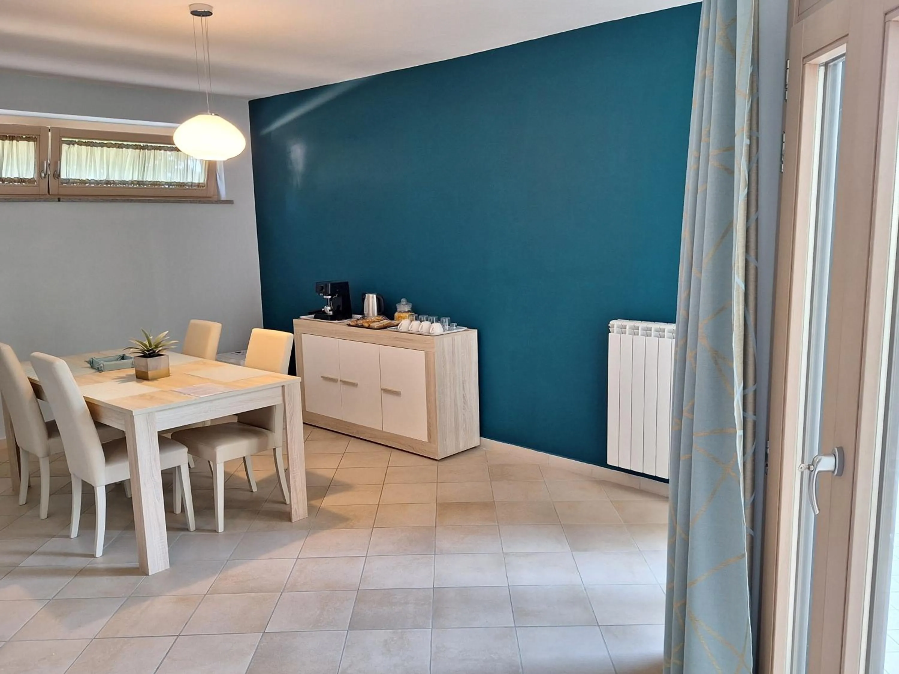 Seating area in Le Colonne