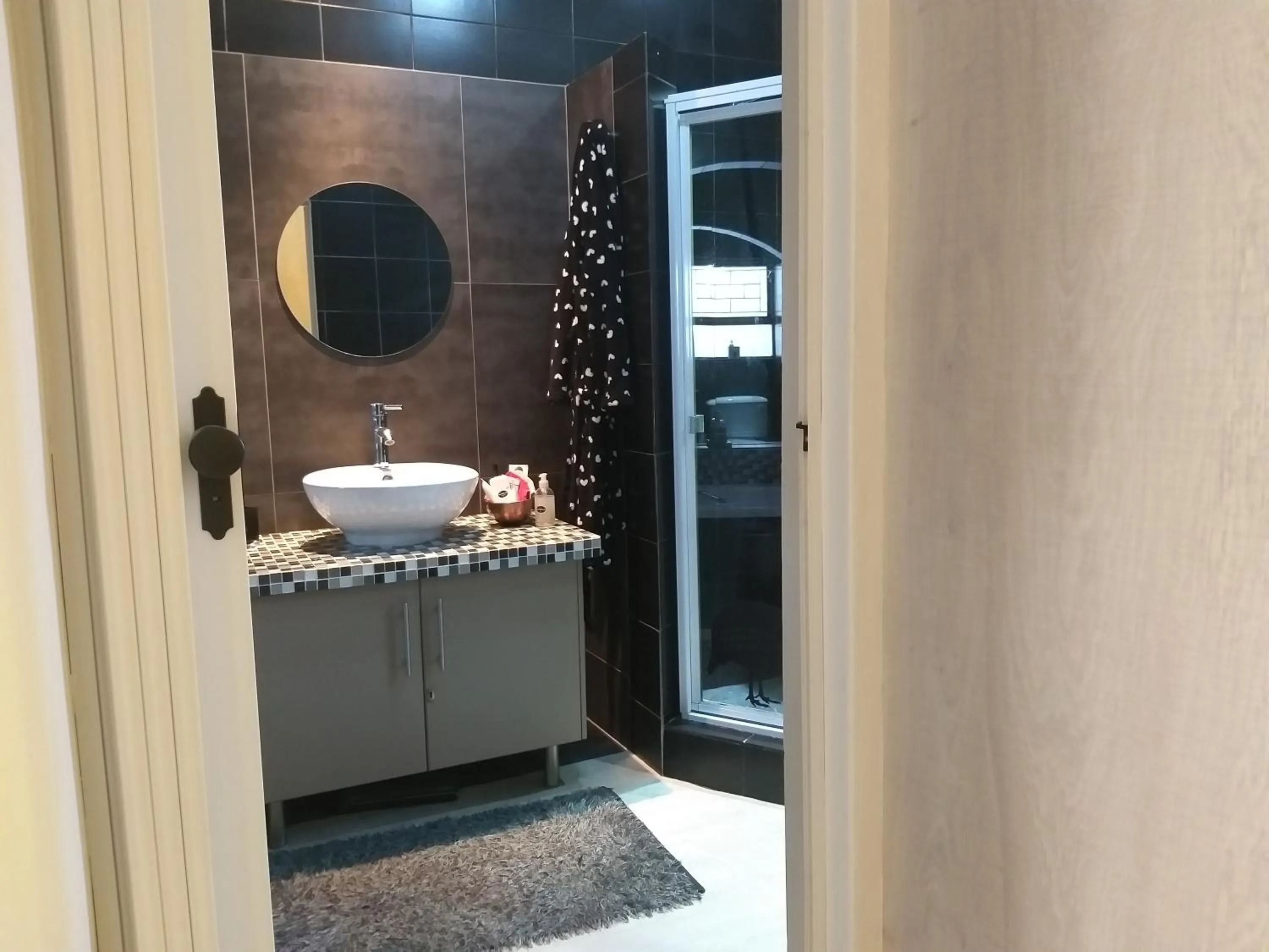 Bathroom in Earthbound Guest House