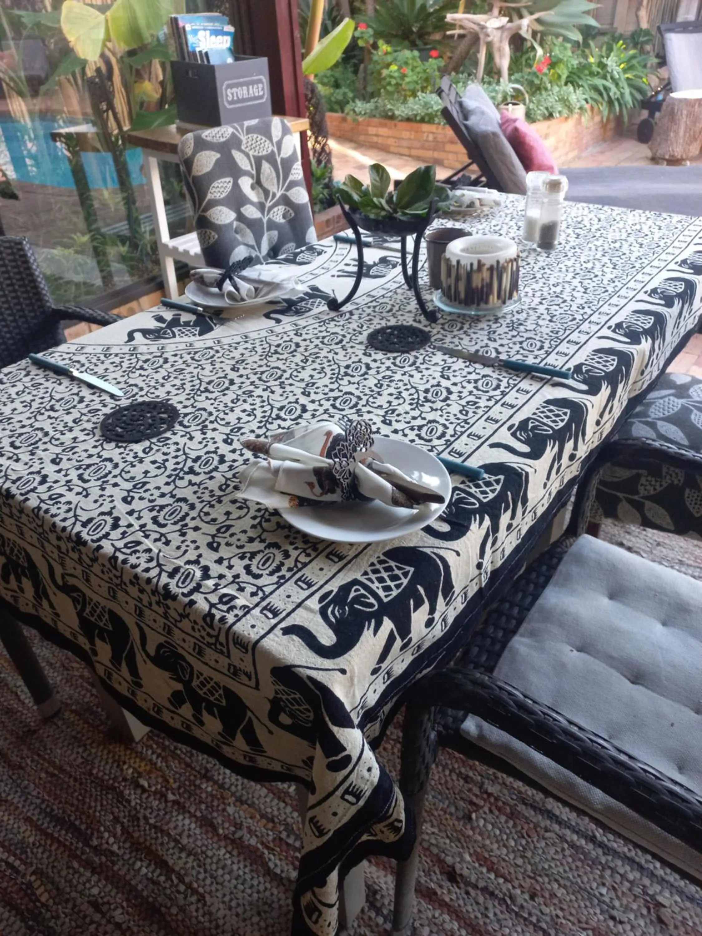 Kitchen or kitchenette in Earthbound Guest House