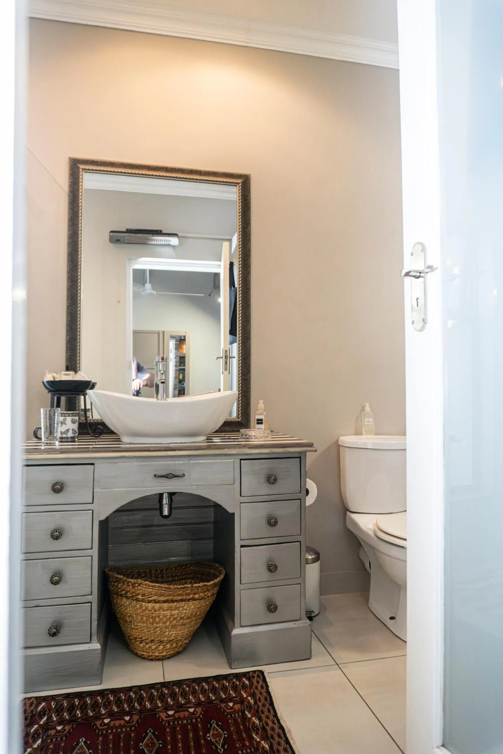 Toilet in Earthbound Guest House