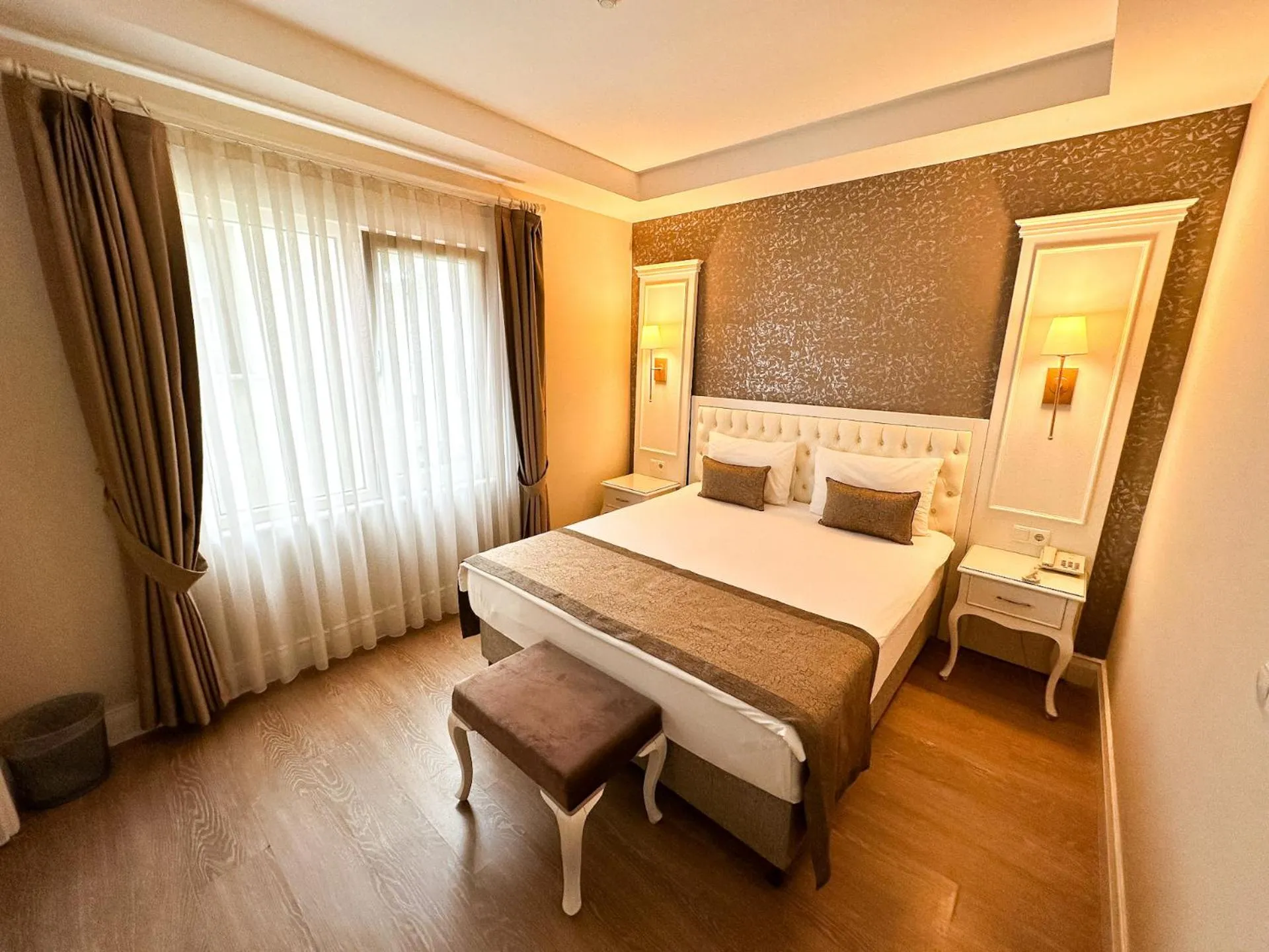 Bed in Sarnic Premier Hotel
