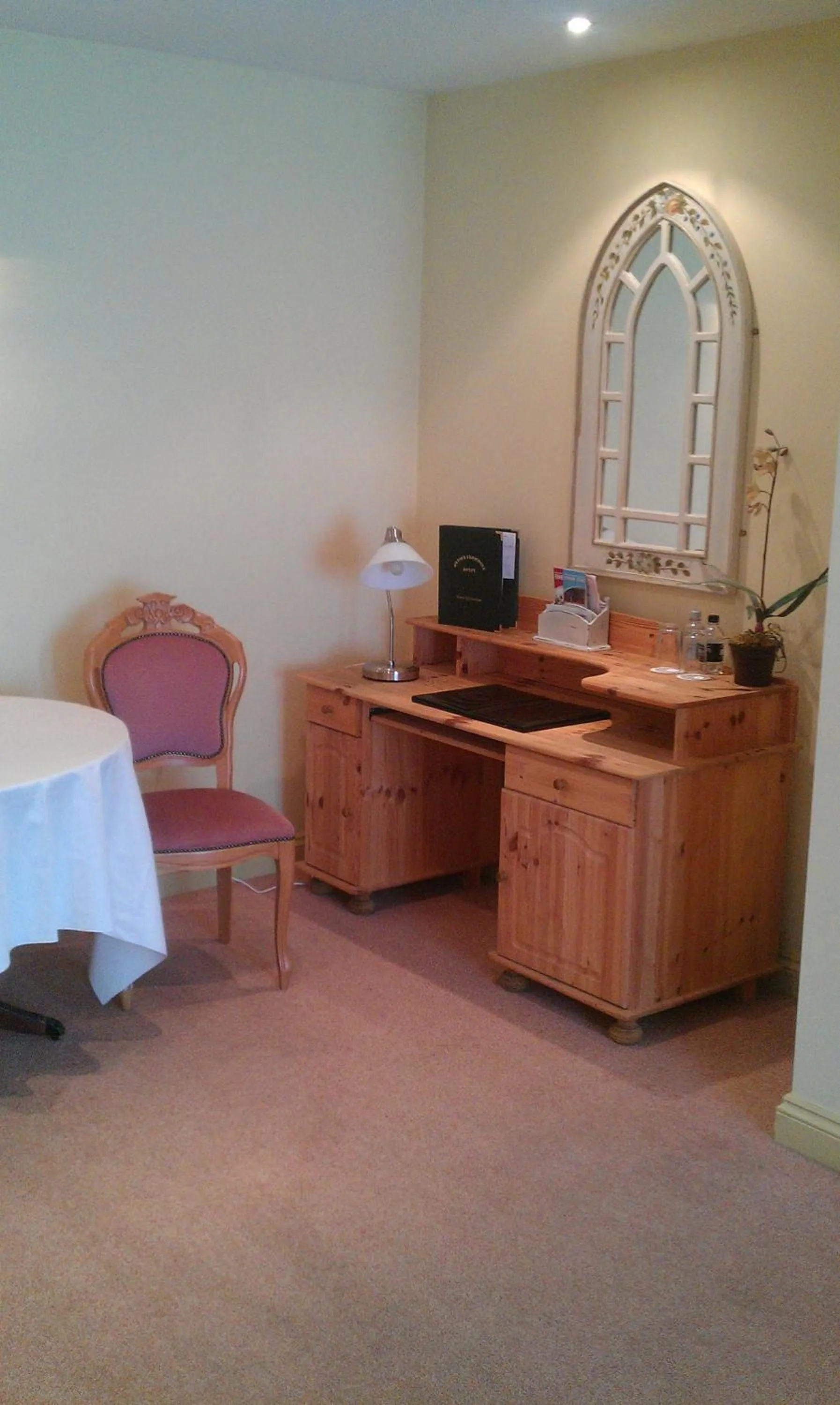 Decorative detail in Oliver Cromwell Hotel