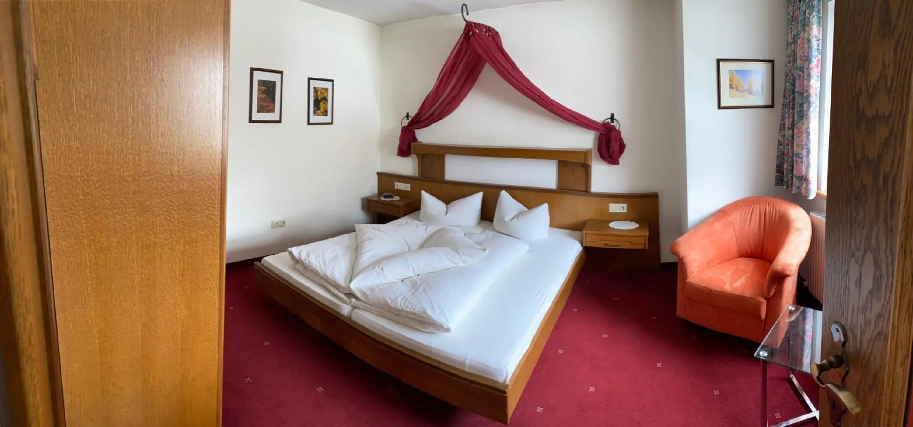 Bed in Landhaus Engadin